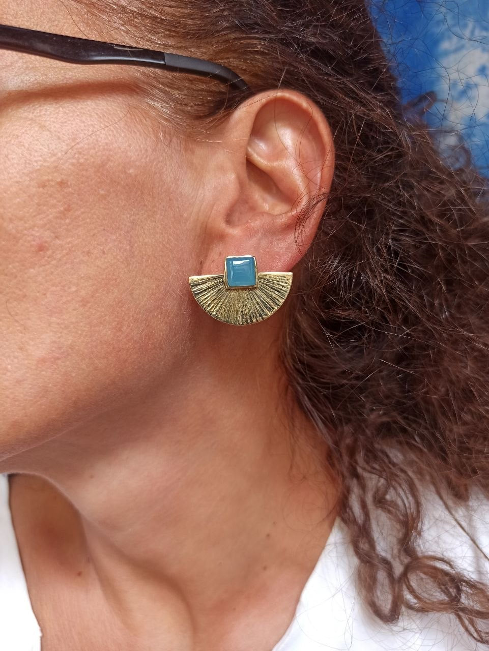 Orecchini boho dorato occhio celeste