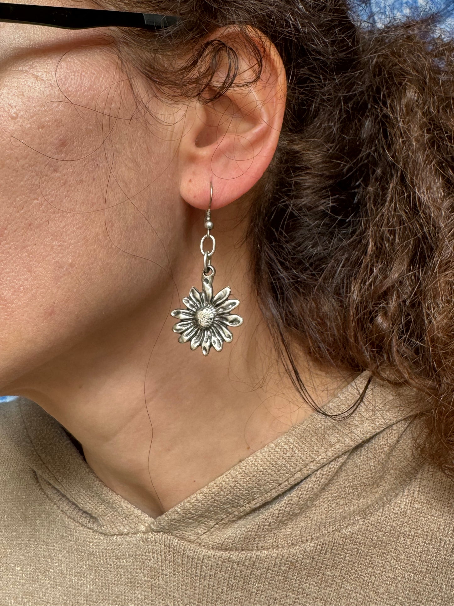 Margherita-Ohrringe aus Zamak