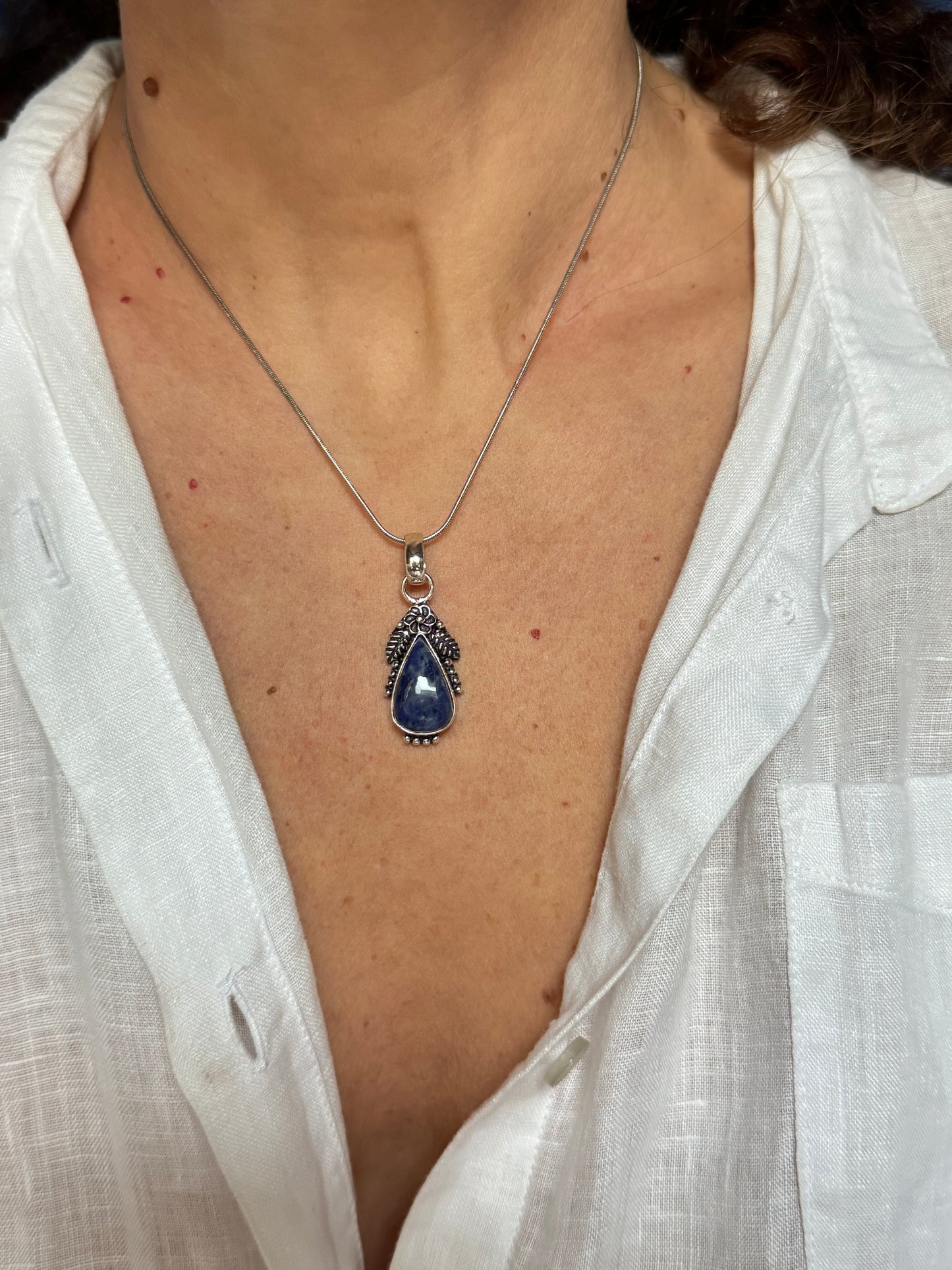 Ciondolo argentato lapislazzuli