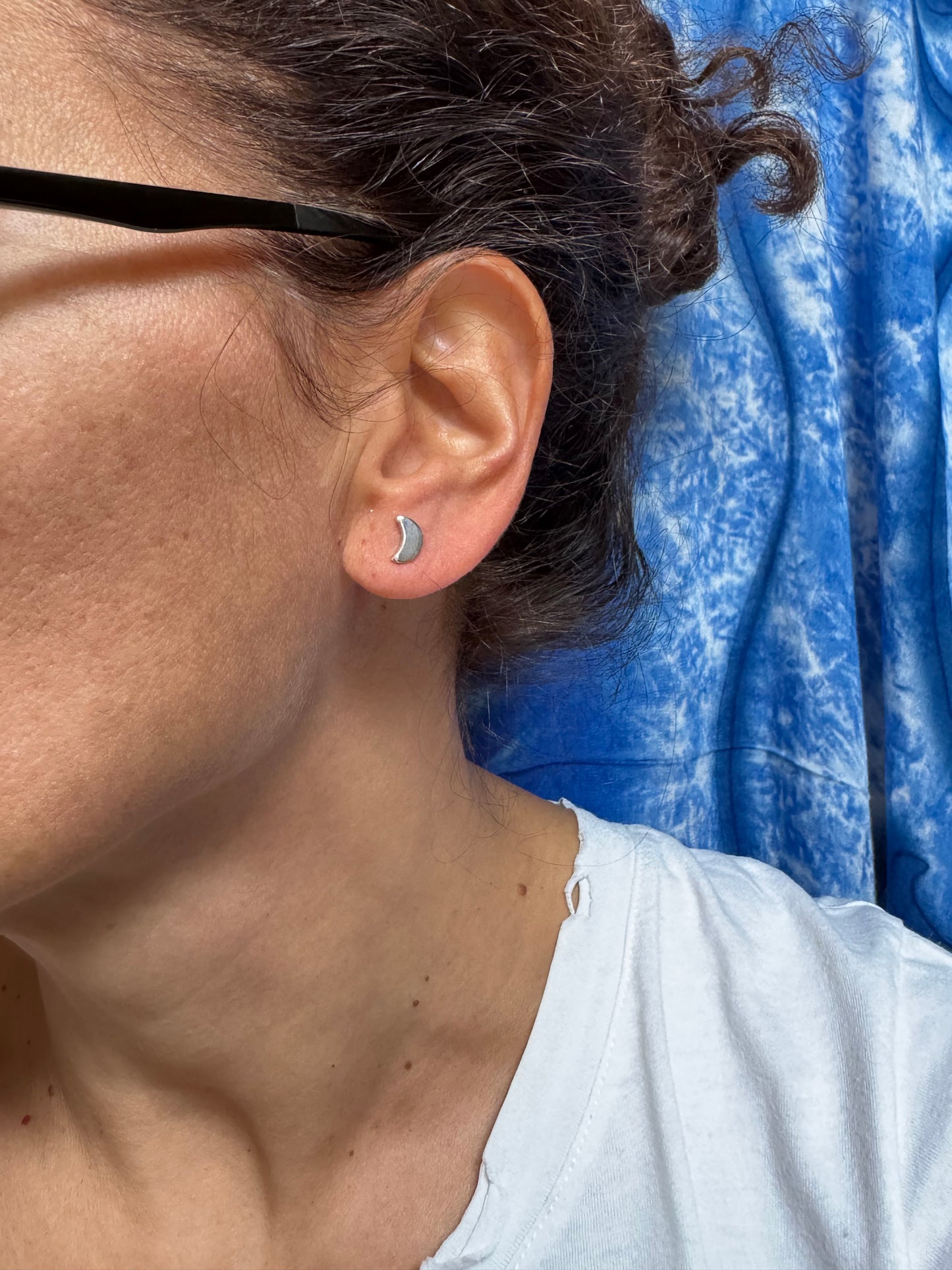 925 silver single lobe moon earring