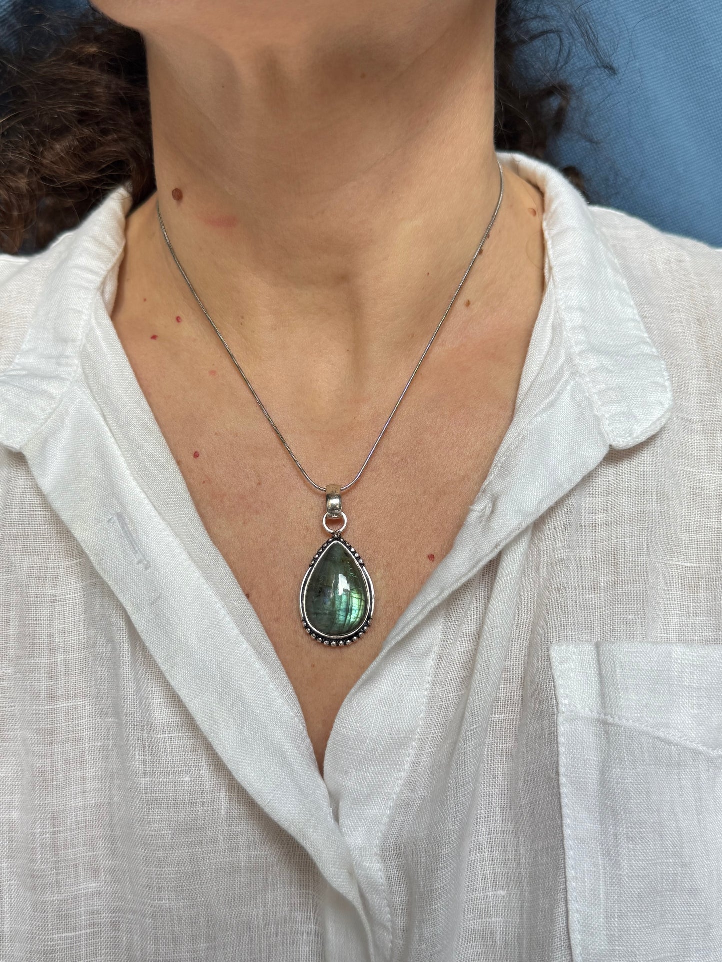 Ciondolo argentato labradorite