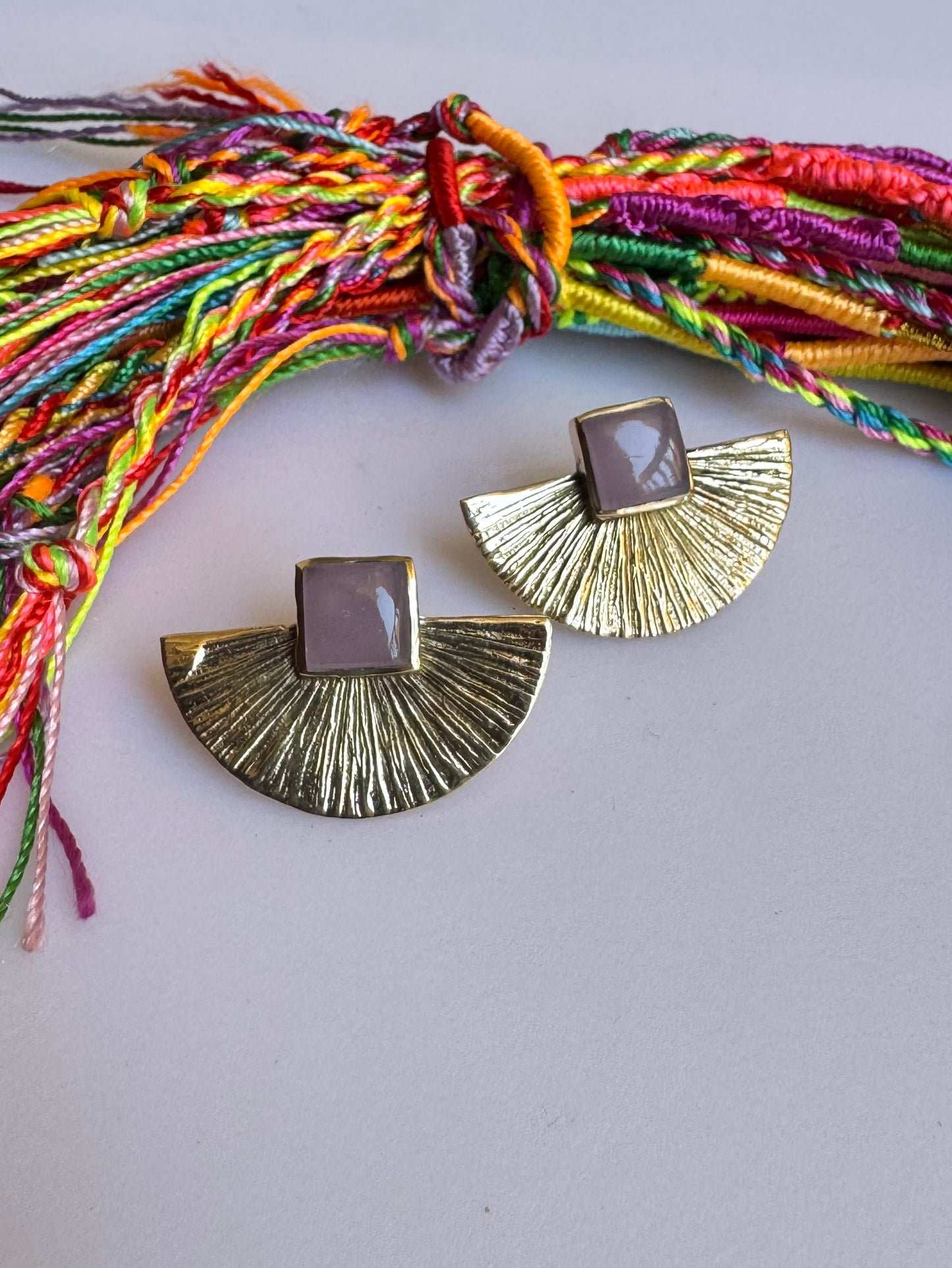 Orecchini boho dorato rosa