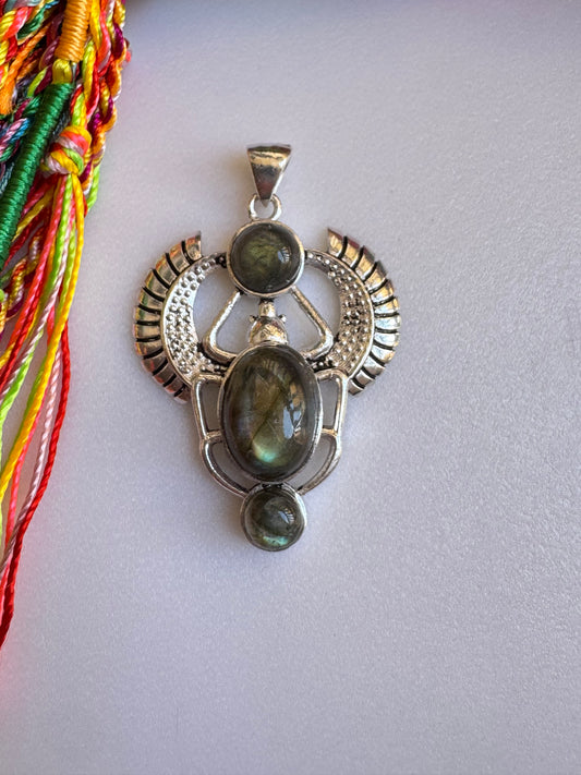Ciondolo boho argentato labradorite