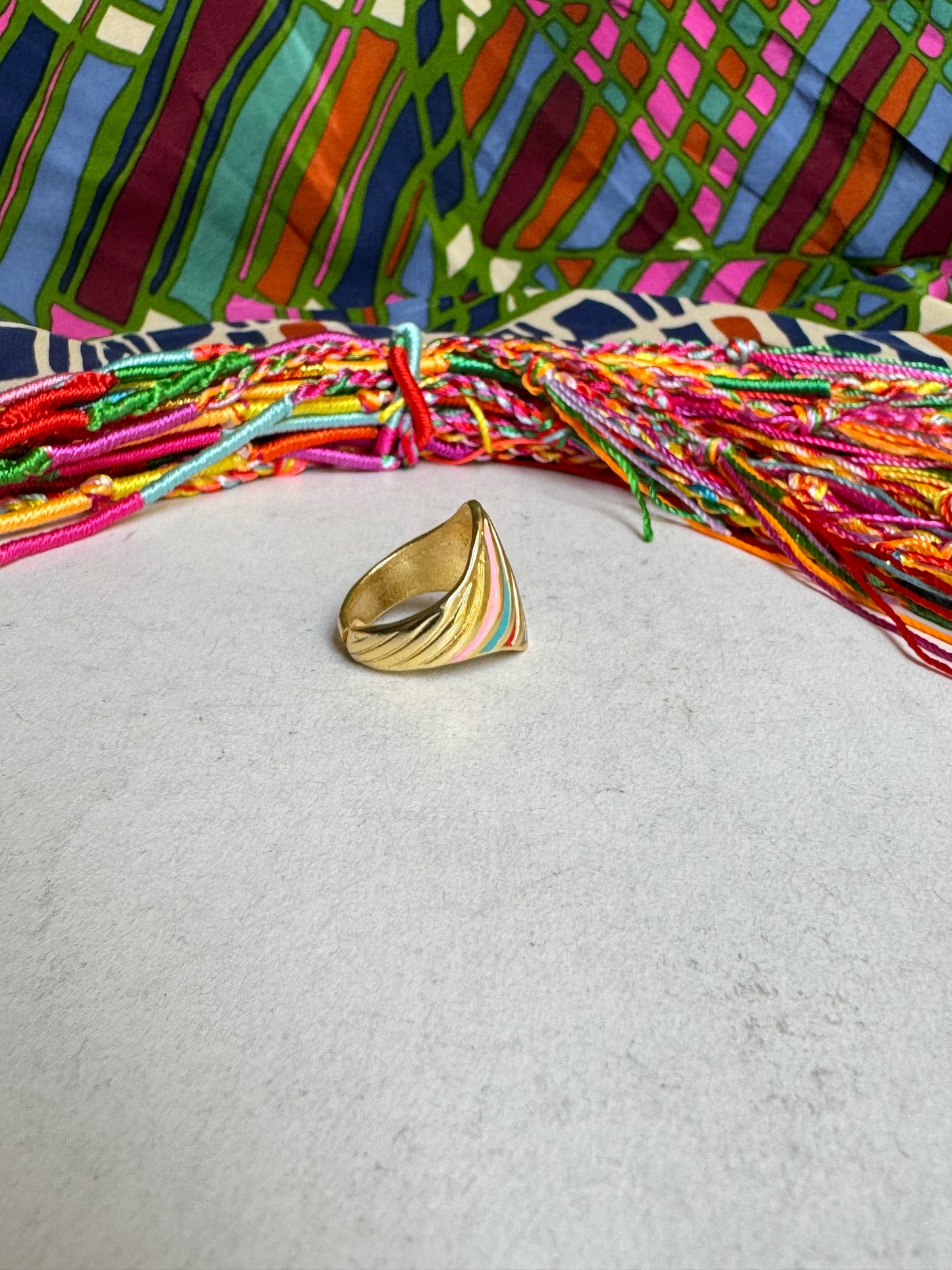 Golden ring colored bands