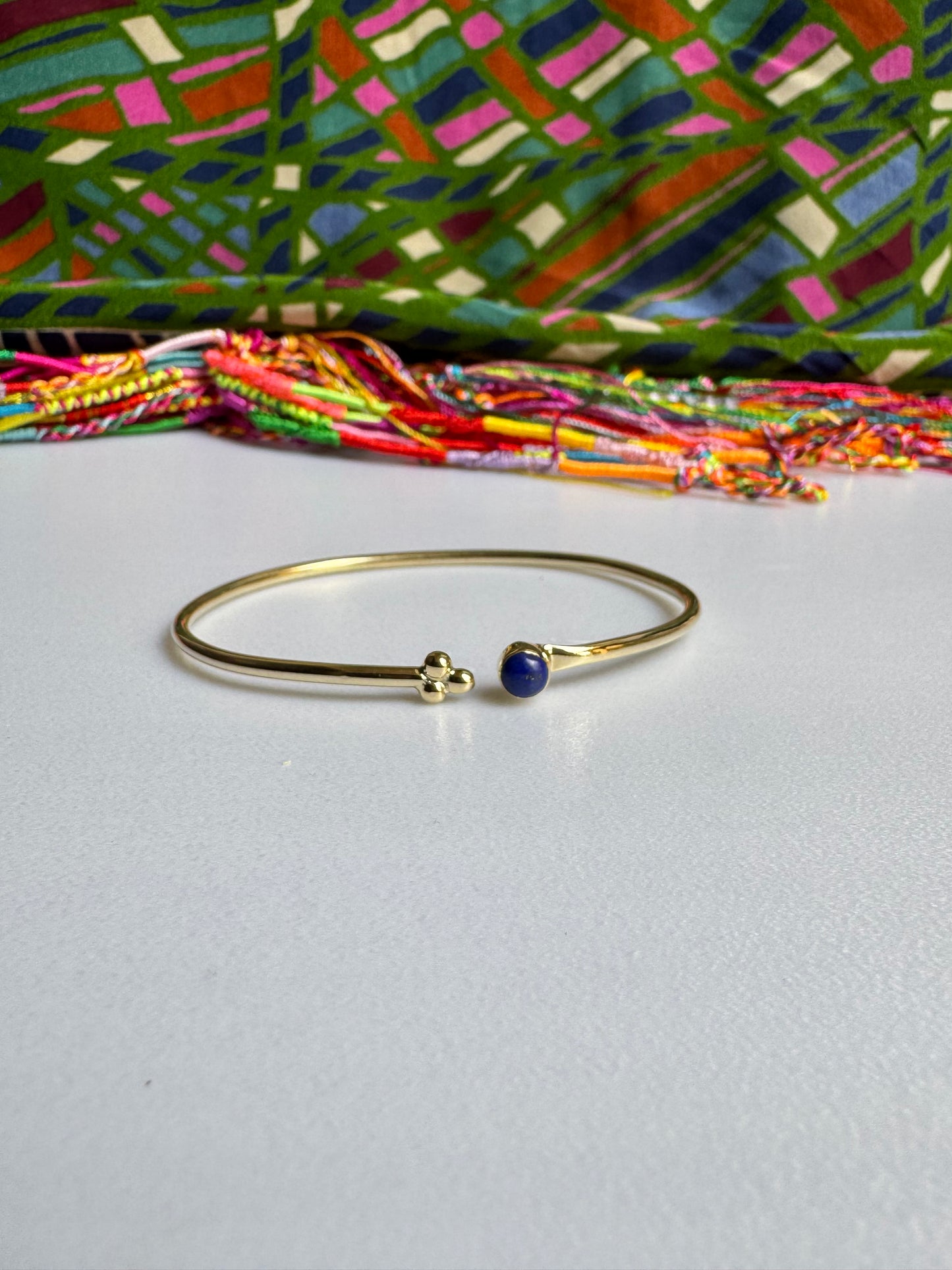 Goldenes Lapis-Boho-Armband