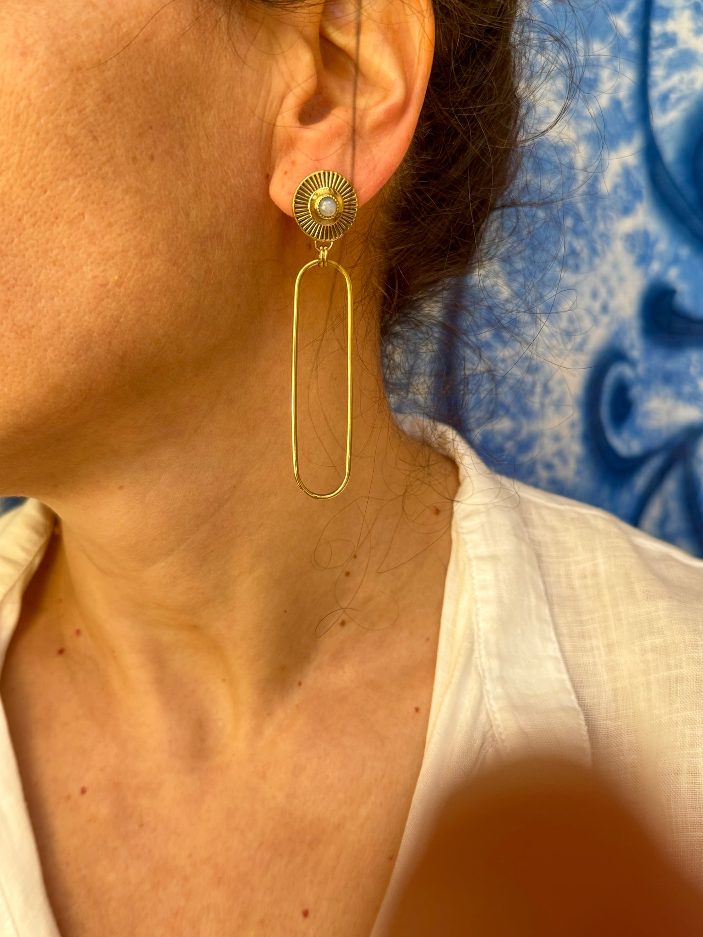 Orecchini boho dorato pietra di luna