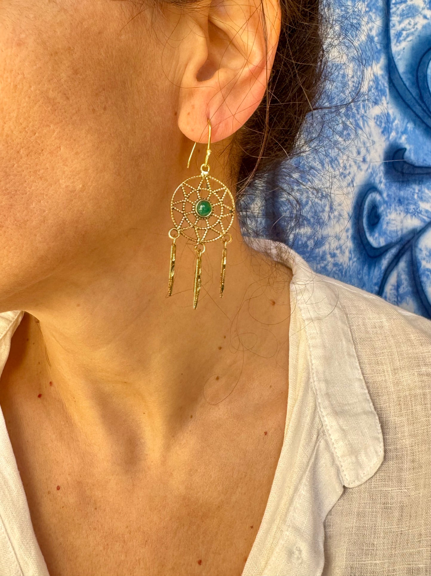 Orecchini boho dorato acchiappasogni verde