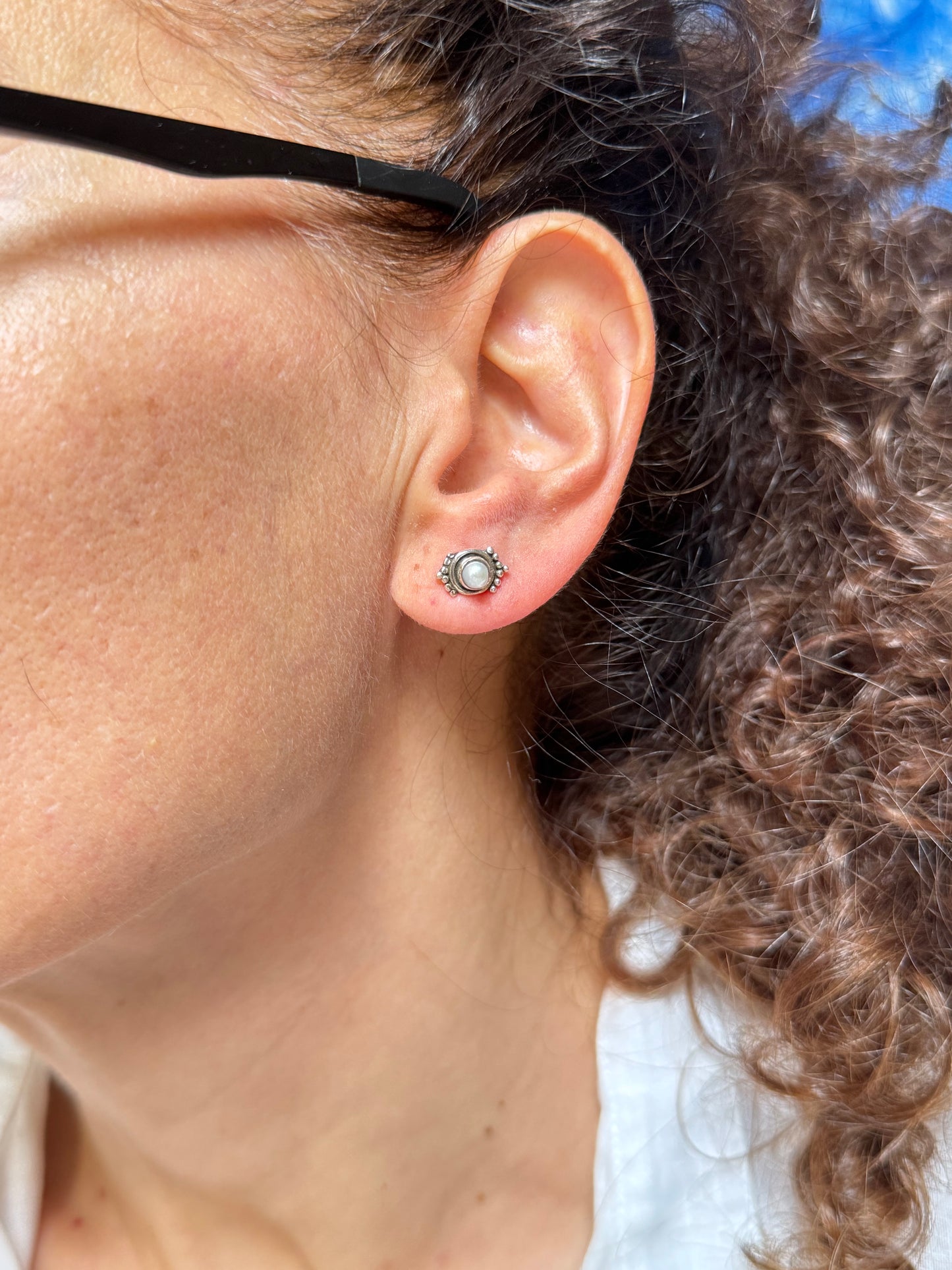 925 silver pearl mini lobe earrings