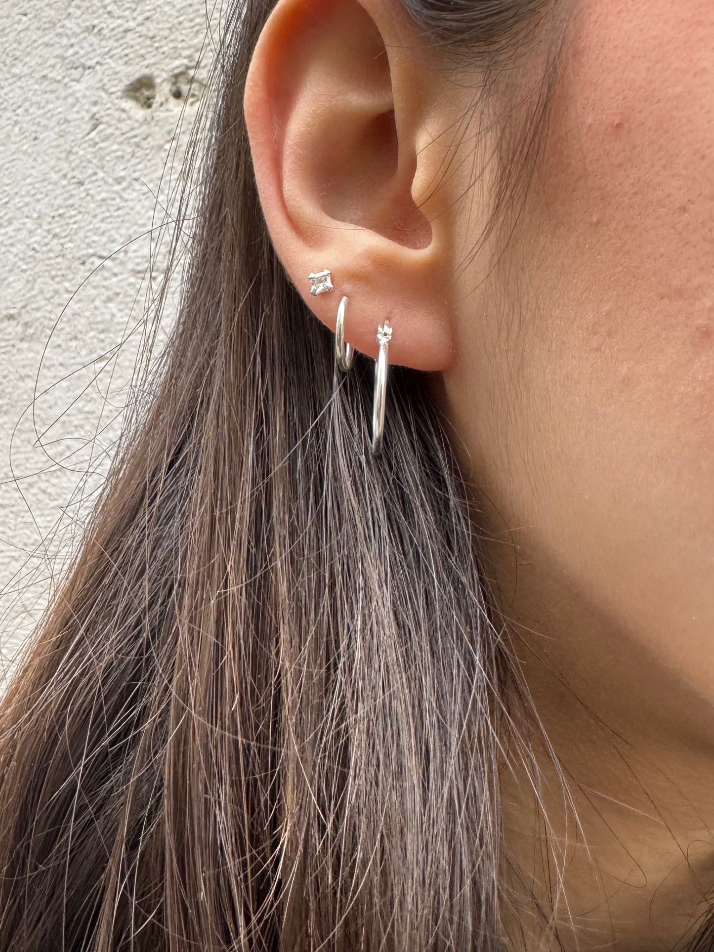 Orecchino singolo cerchio liscio cm argento 925 1,8 cm W29