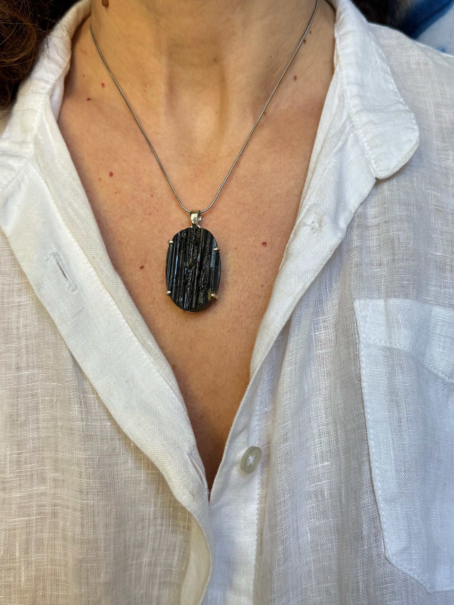 Ciondolo pendente argento 925 tormalina nera grezza 8K