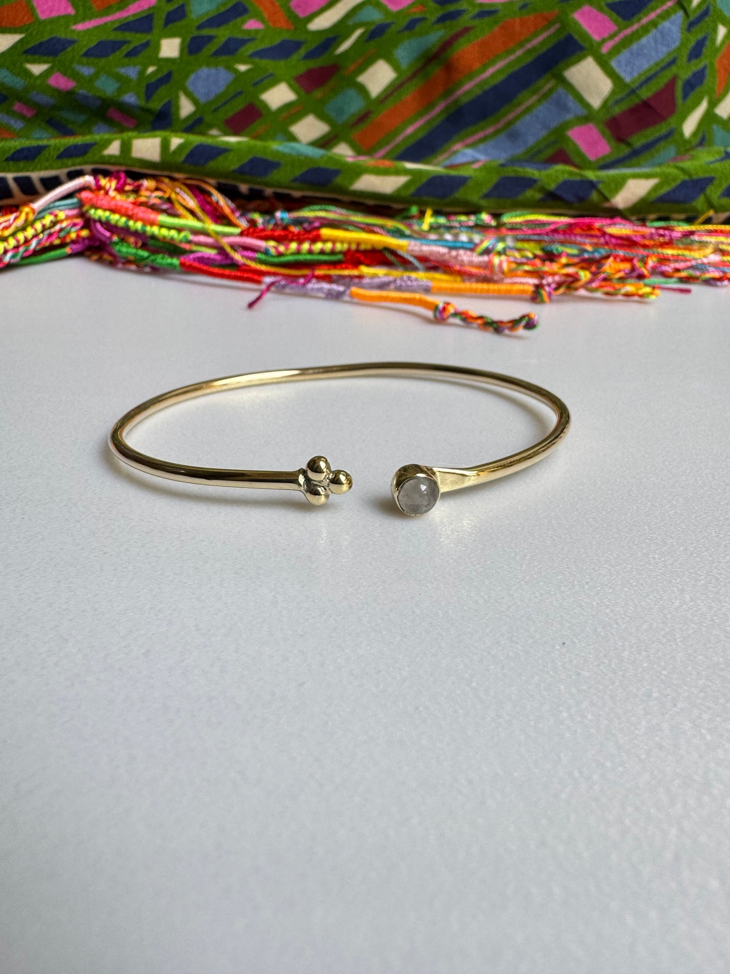 Goldenes Labradorit-Boho-Armband