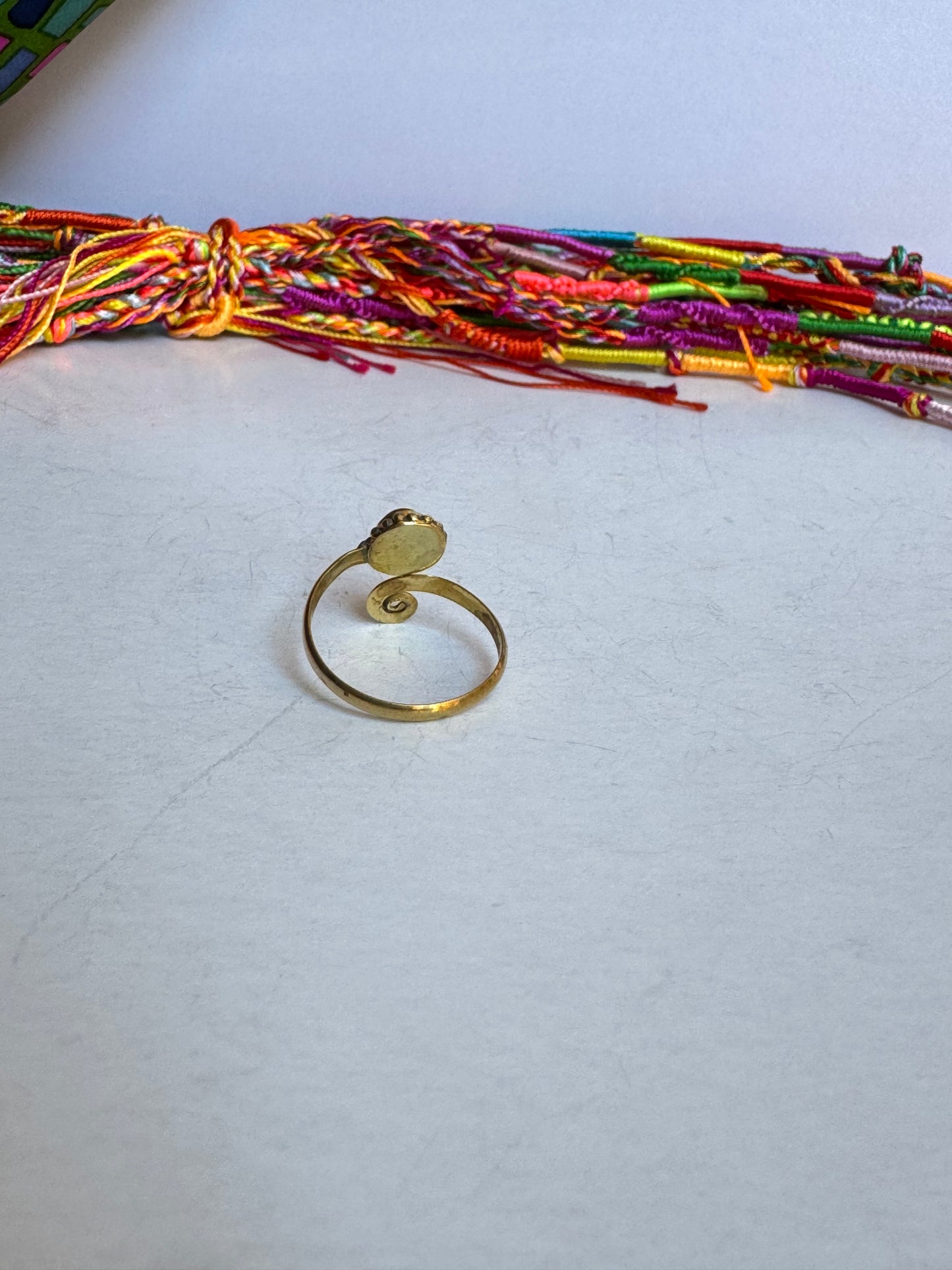 Anello boho dorato rosso