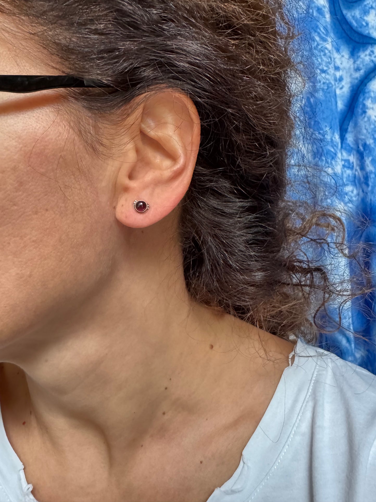 Mini 925 silver garnet stud earrings