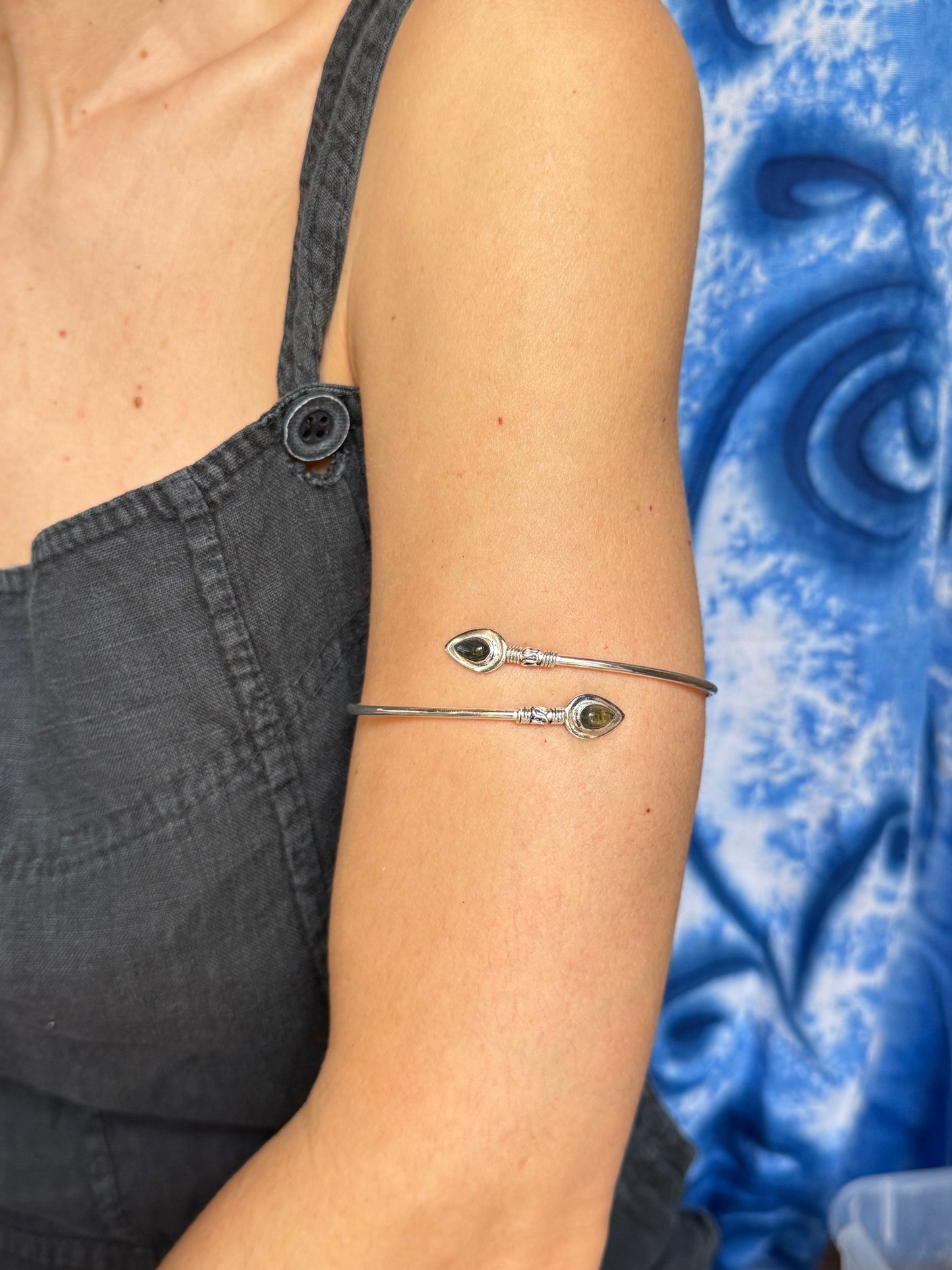 Bracciale braccio boho argentato labradorite