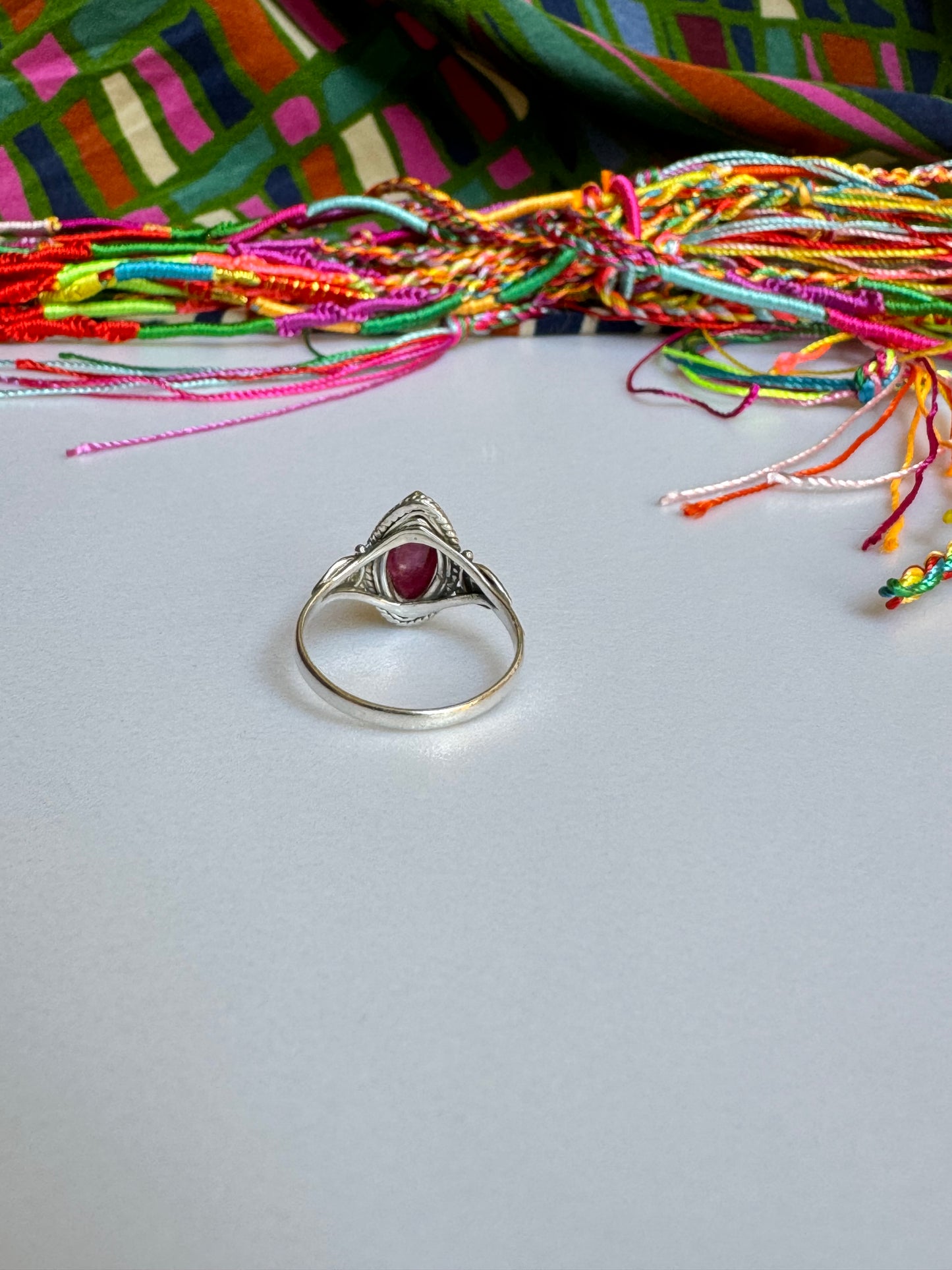 925er Silberring mit Rubinwurzel T91