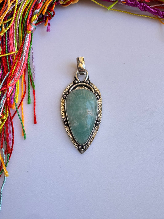 Ciondolo boho argentato amazzonite