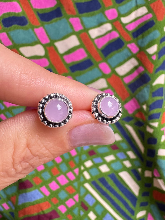 Boho-Ohrringe aus Silber mit rosa Steckern