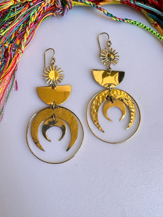 Goldene Eclipse Boho Ohrringe