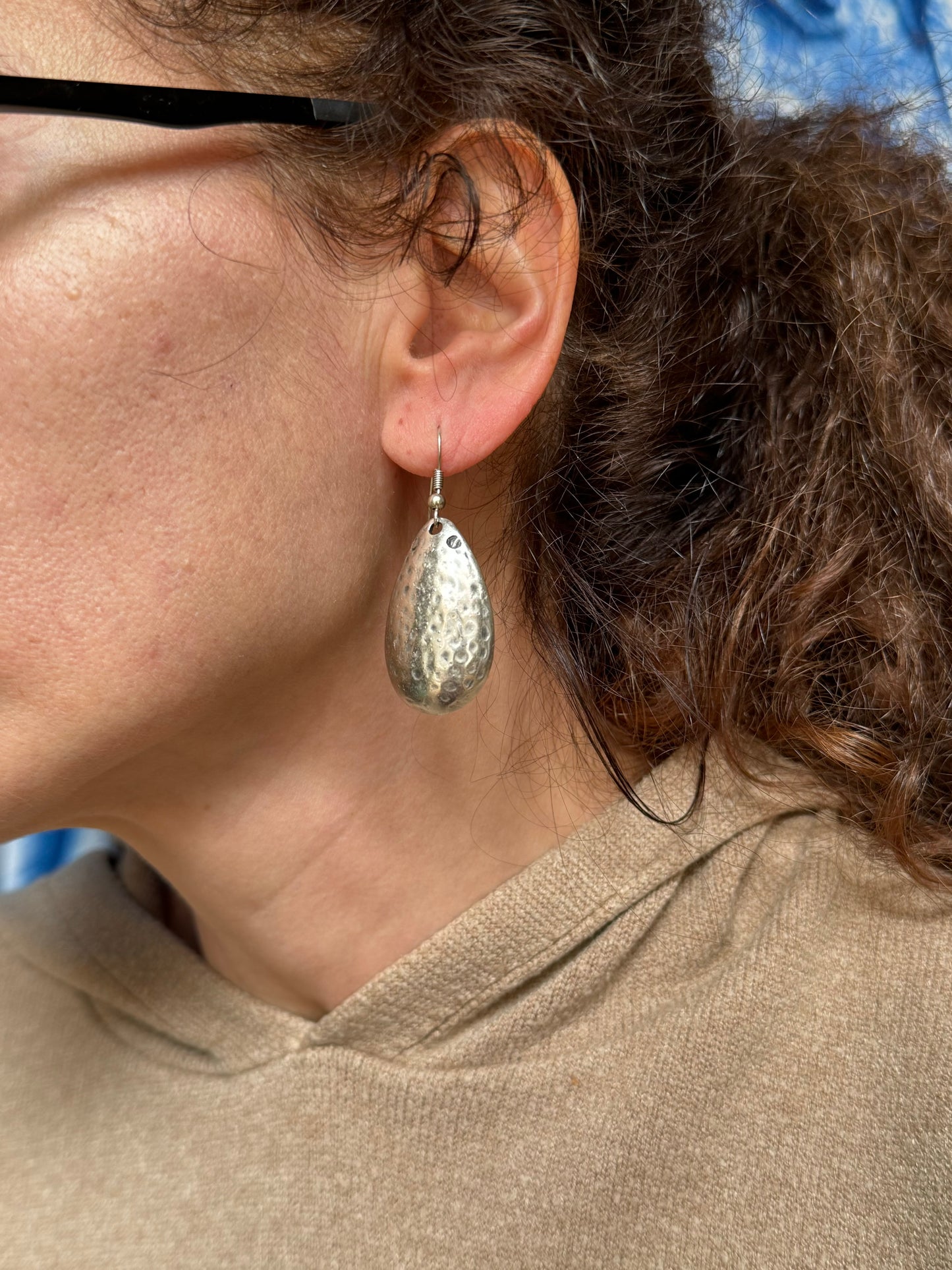 Tropfenohrringe aus Zamak