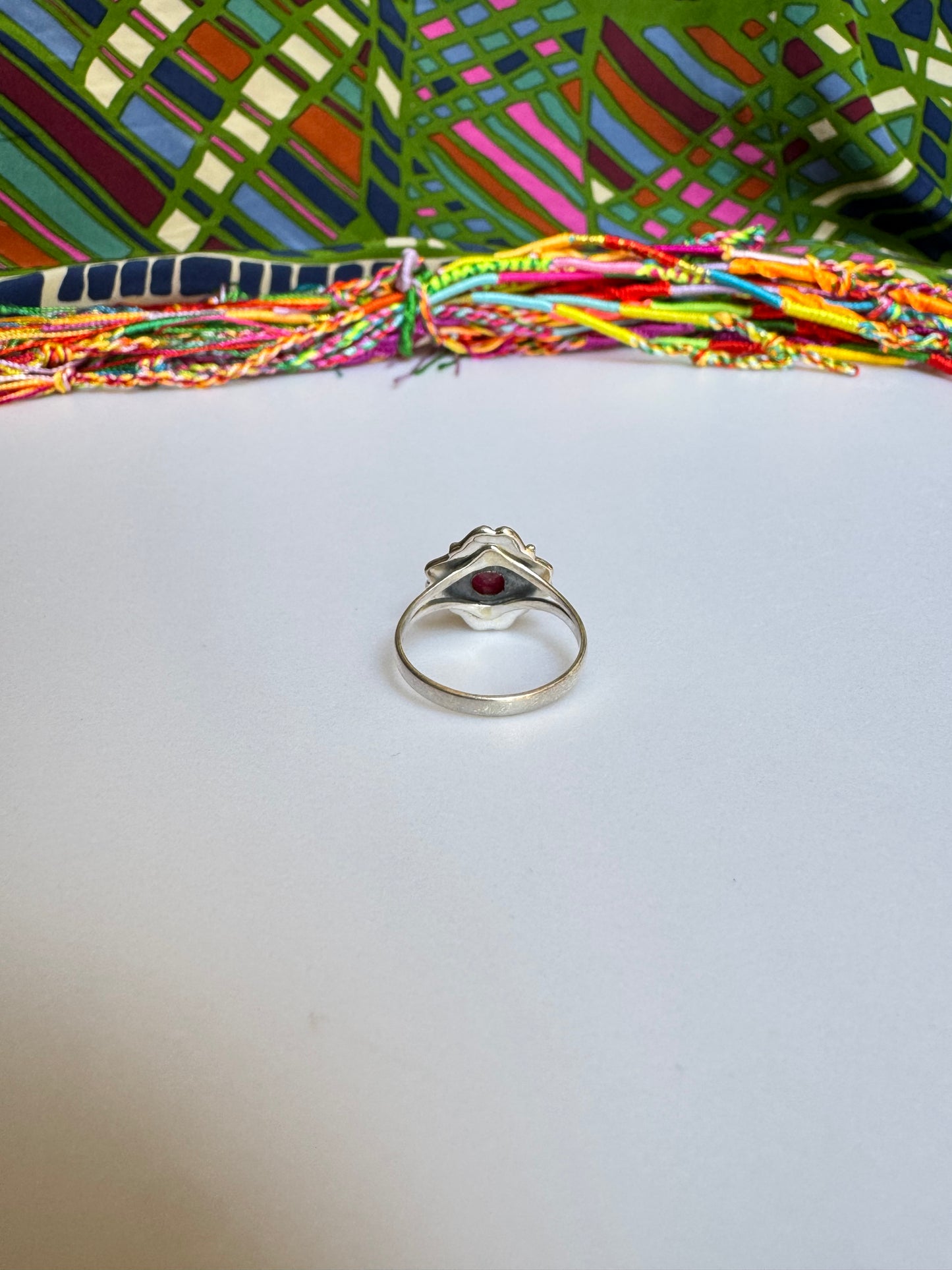 925 silver ring with ruby root size 19 -X70