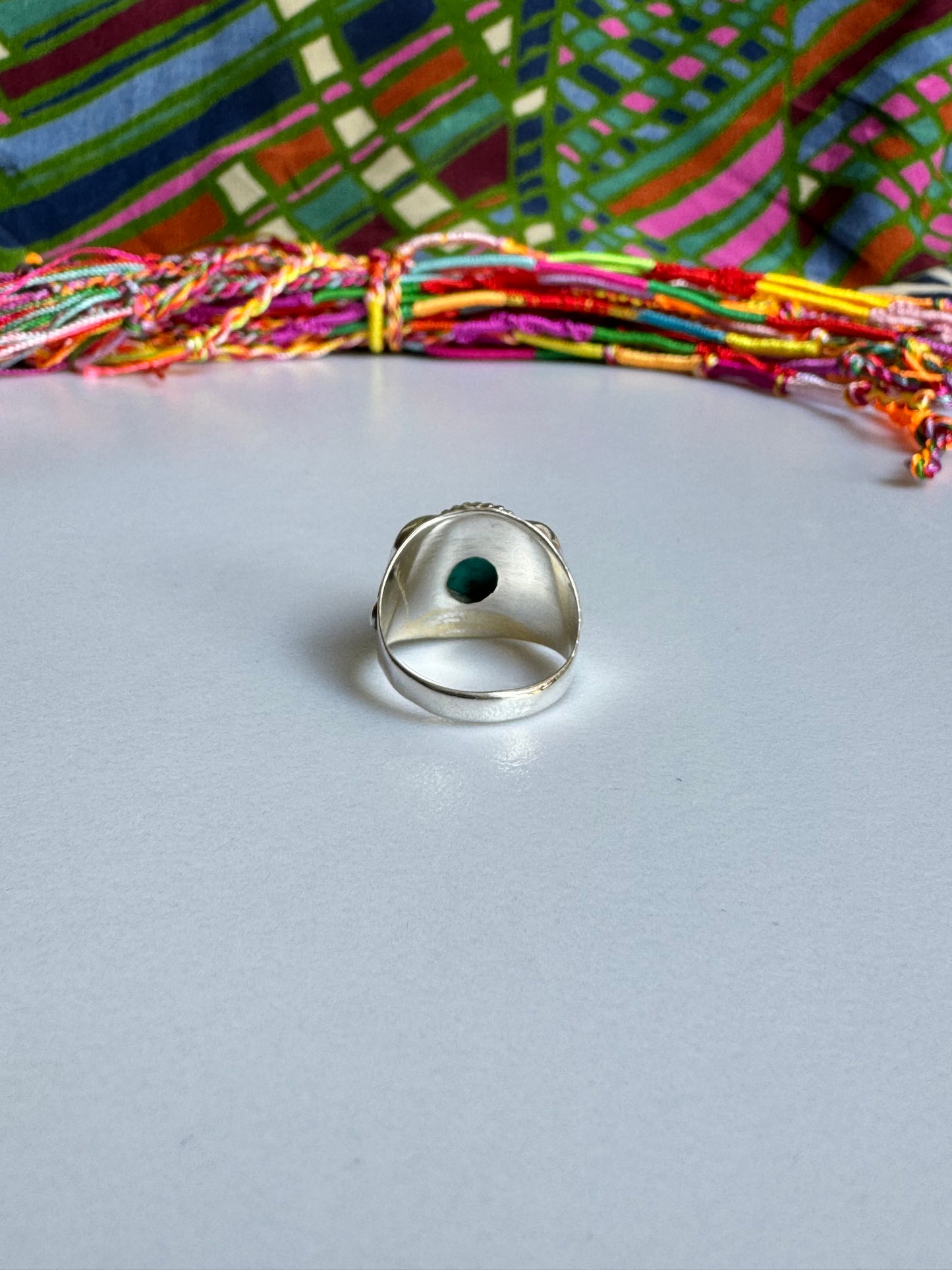 Türkiser Howlith-Turquenit-Ring aus 925er Silber E82