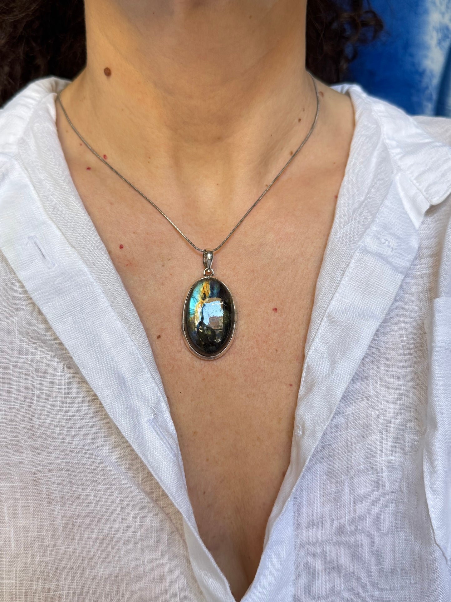 Ciondolo boho argentato labradorite