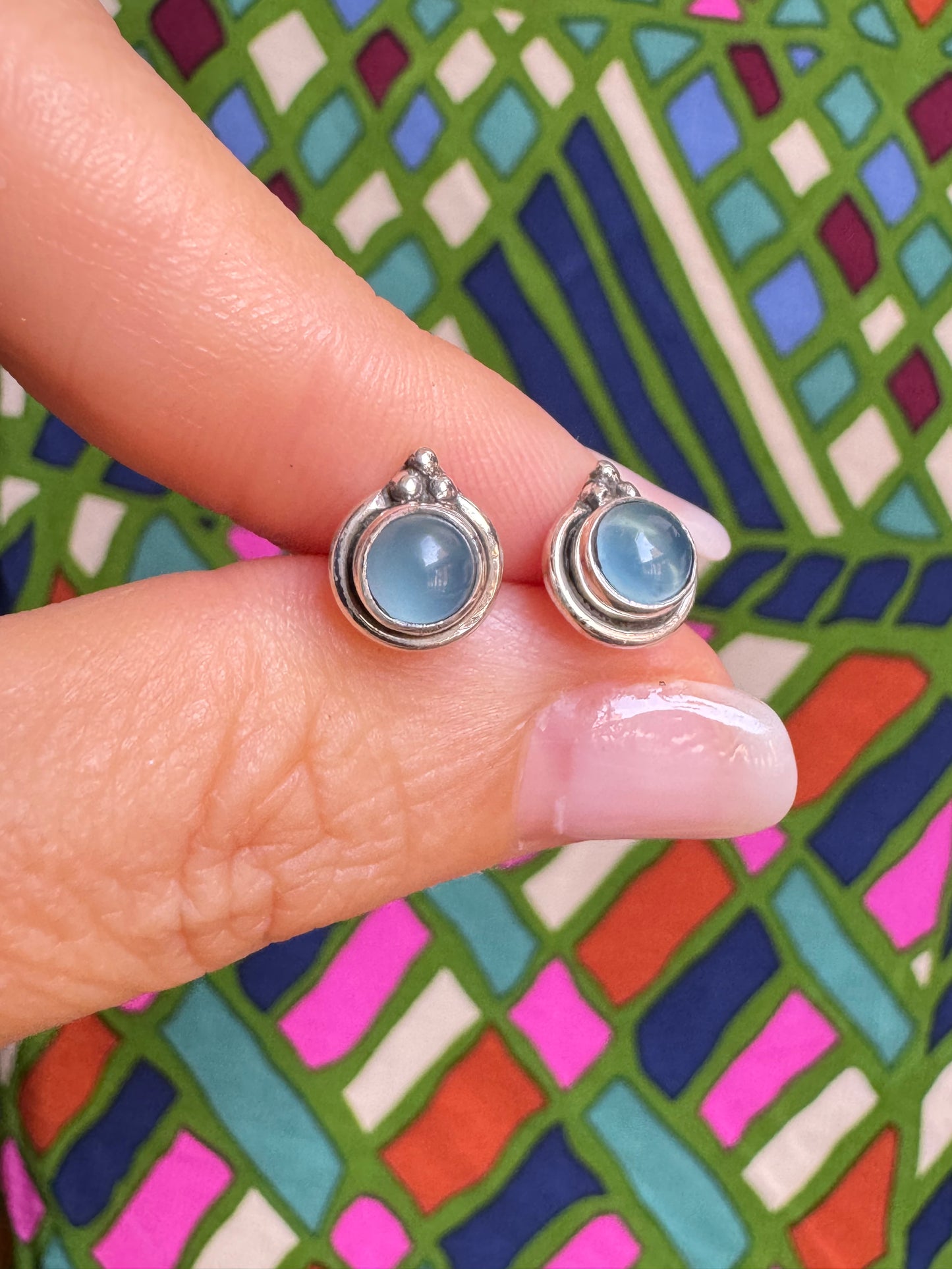 925 silver chalcedony mini lobe earrings