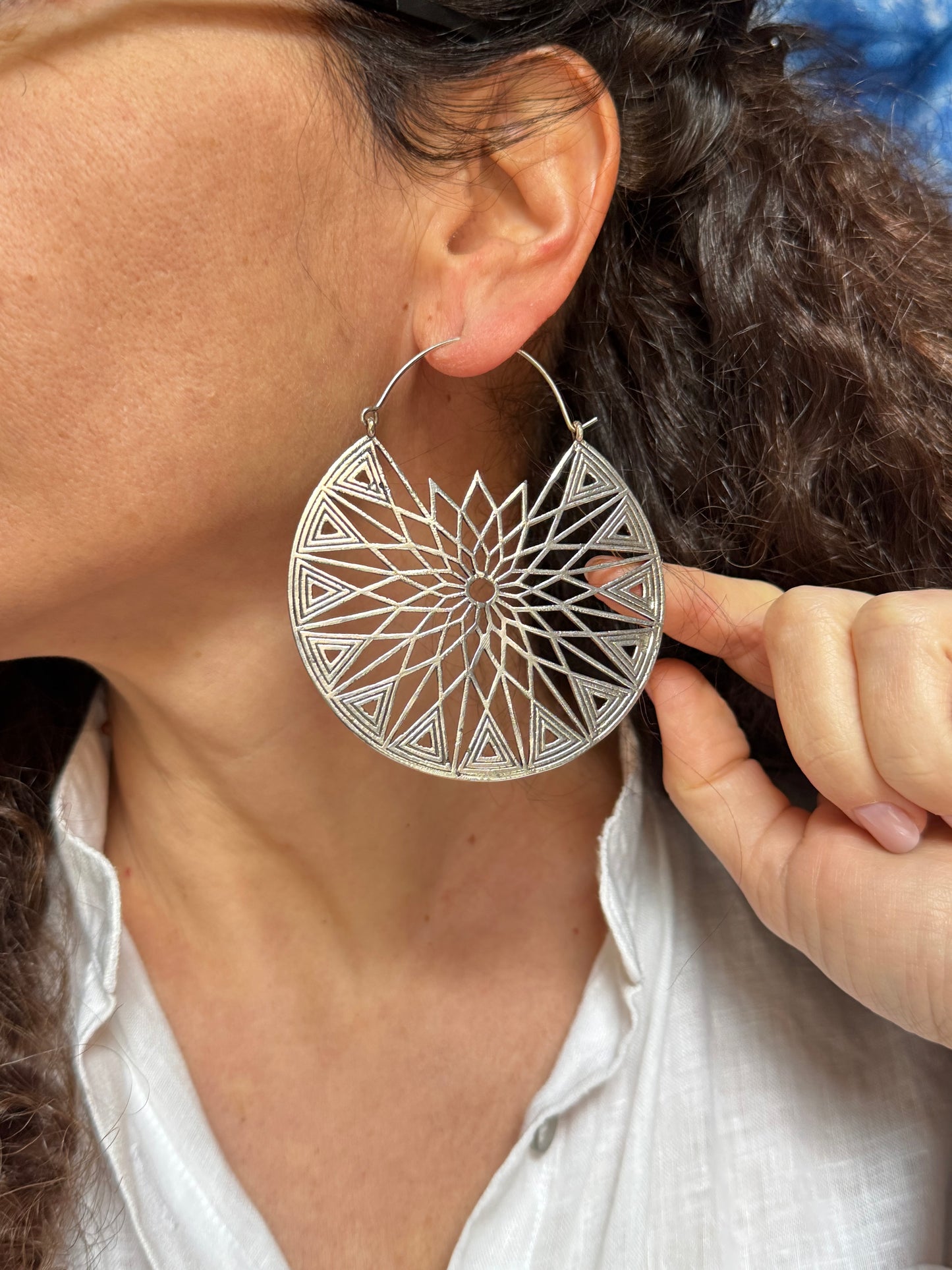 Orecchini boho argentati cerchi mandala