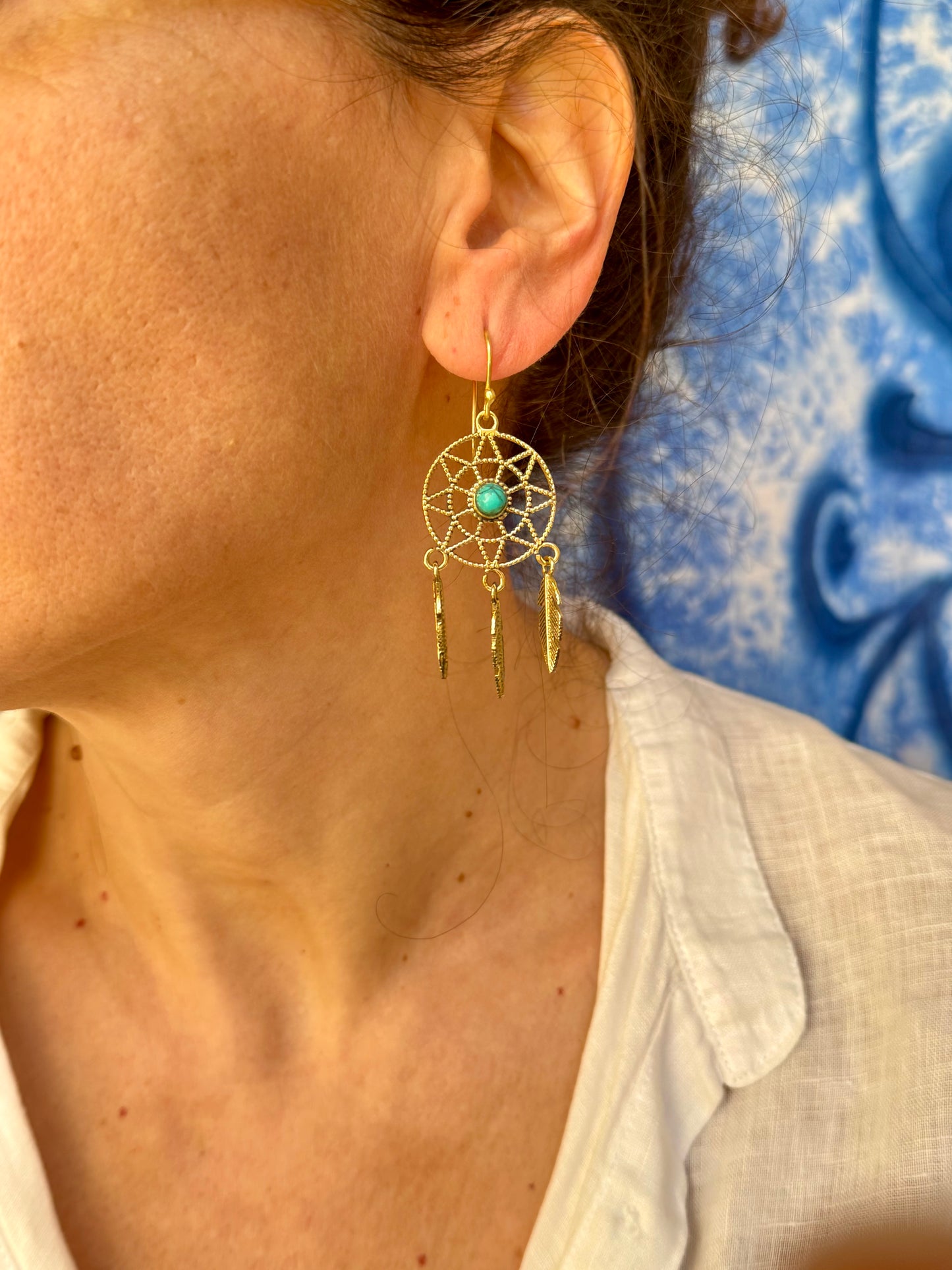 Orecchini boho dorato acchiappasogni turchese