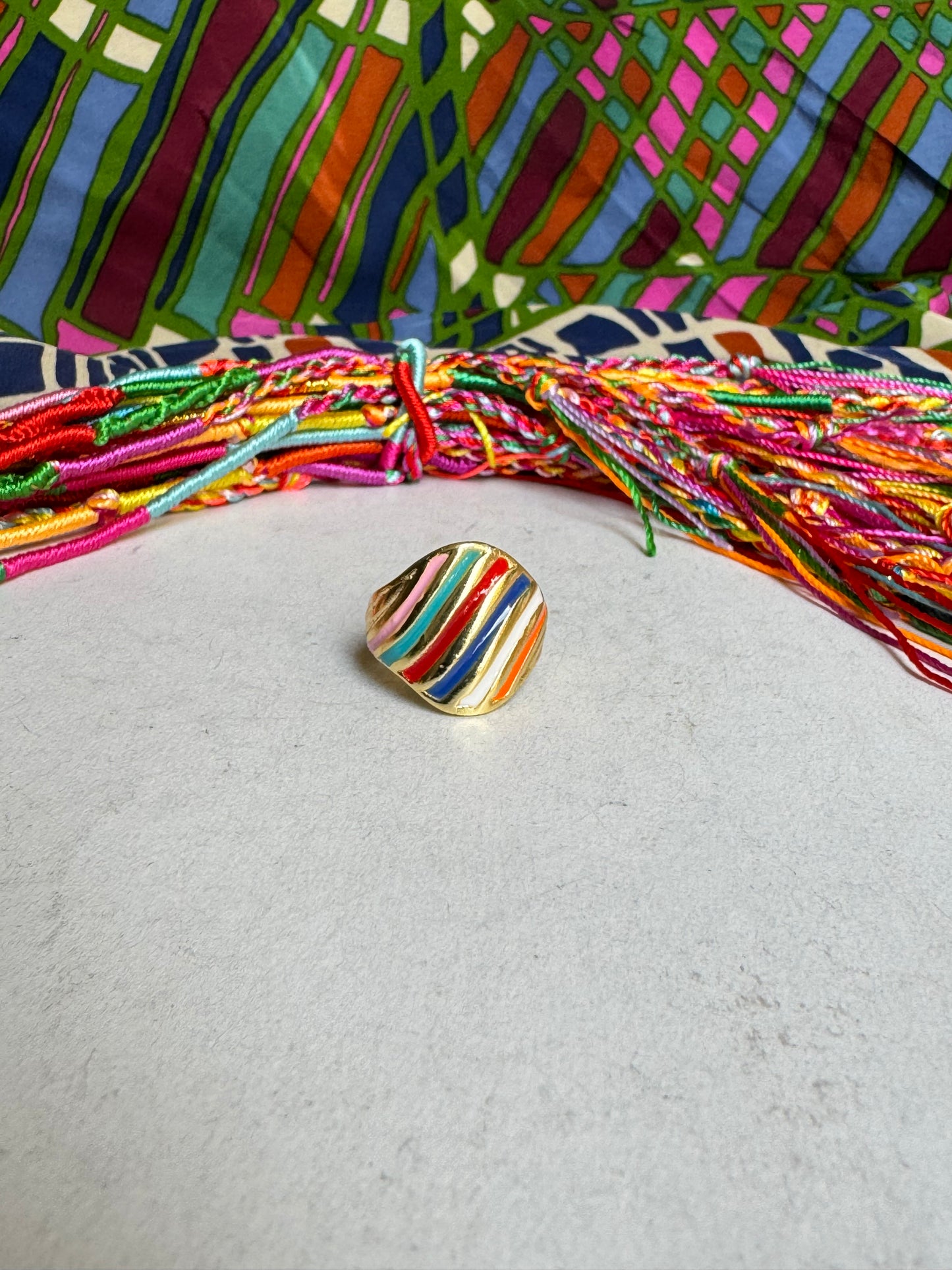 Golden ring colored bands