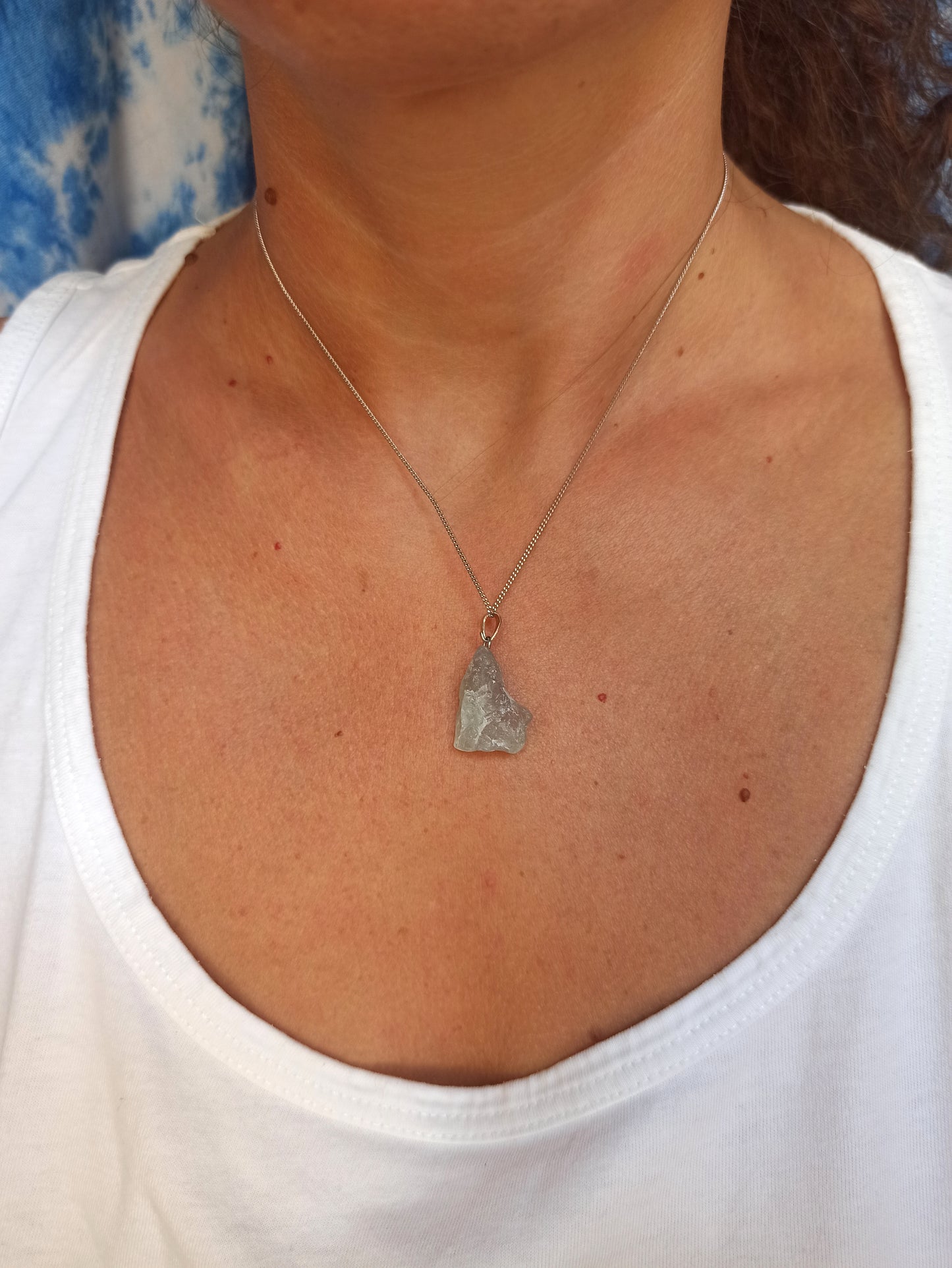 Anhänger aus rohem Fluorit