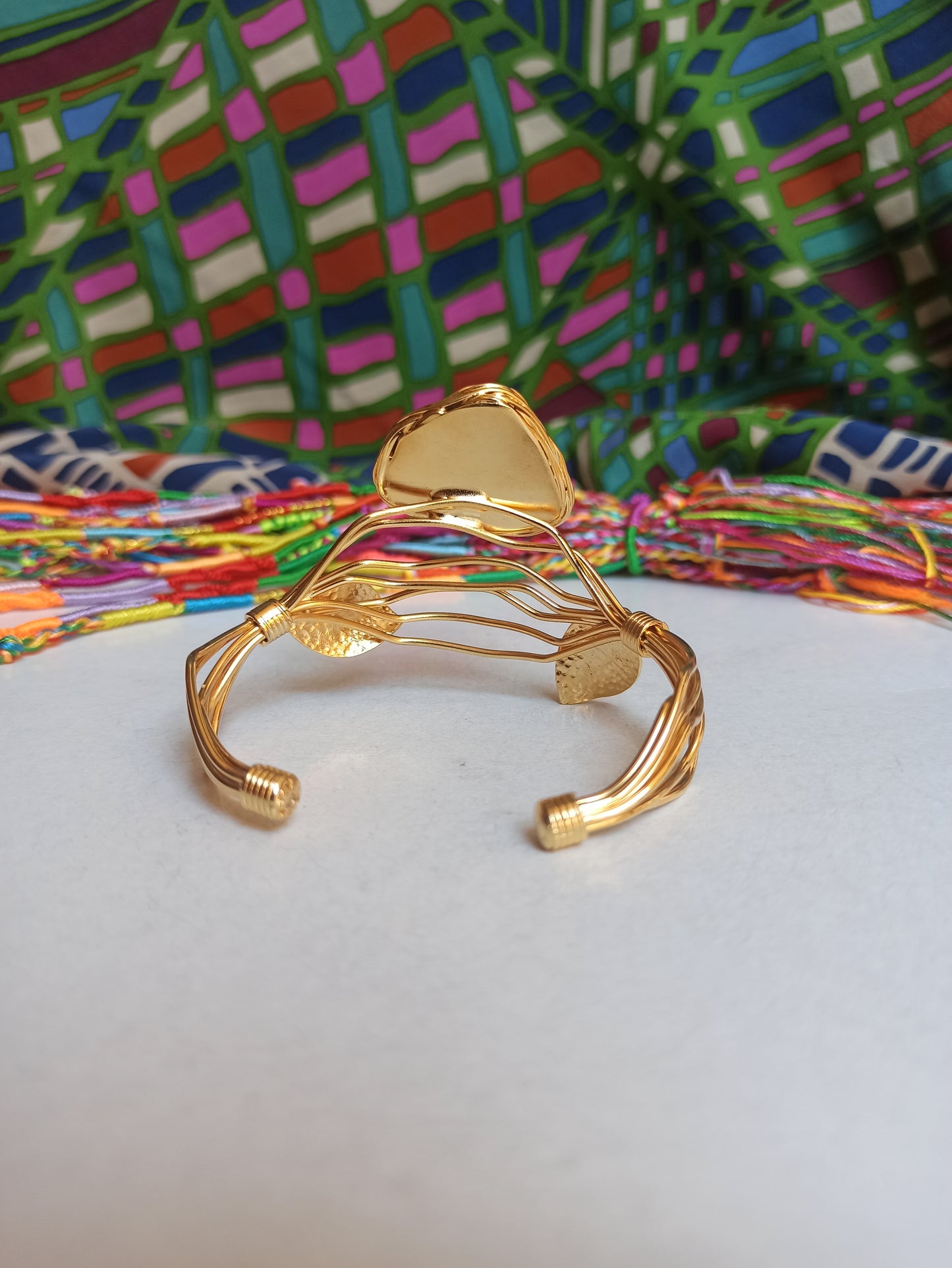 Bracciale dorato foglie agata lilla chiaro