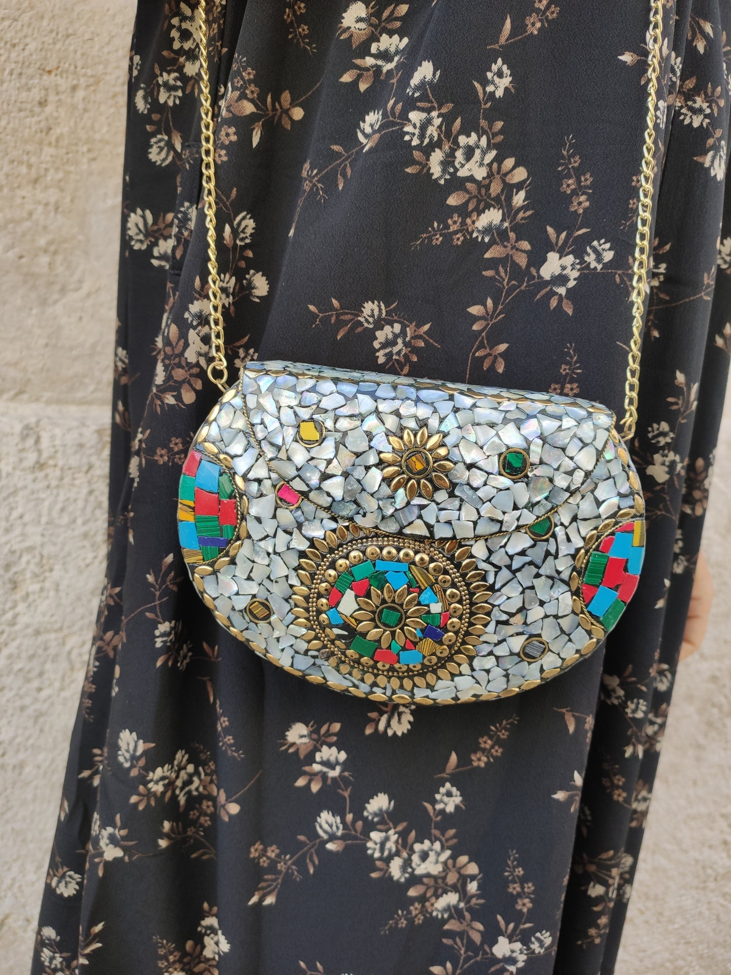 Small vintage rigid bag