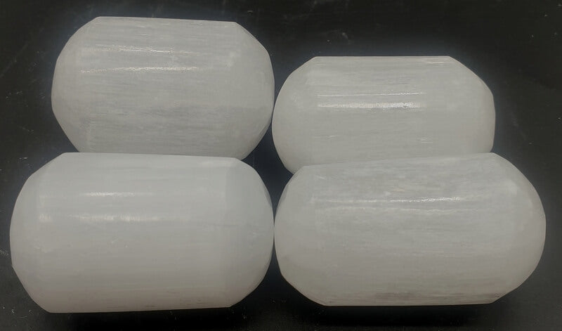 Selenite bianca pietra dura minerale singola