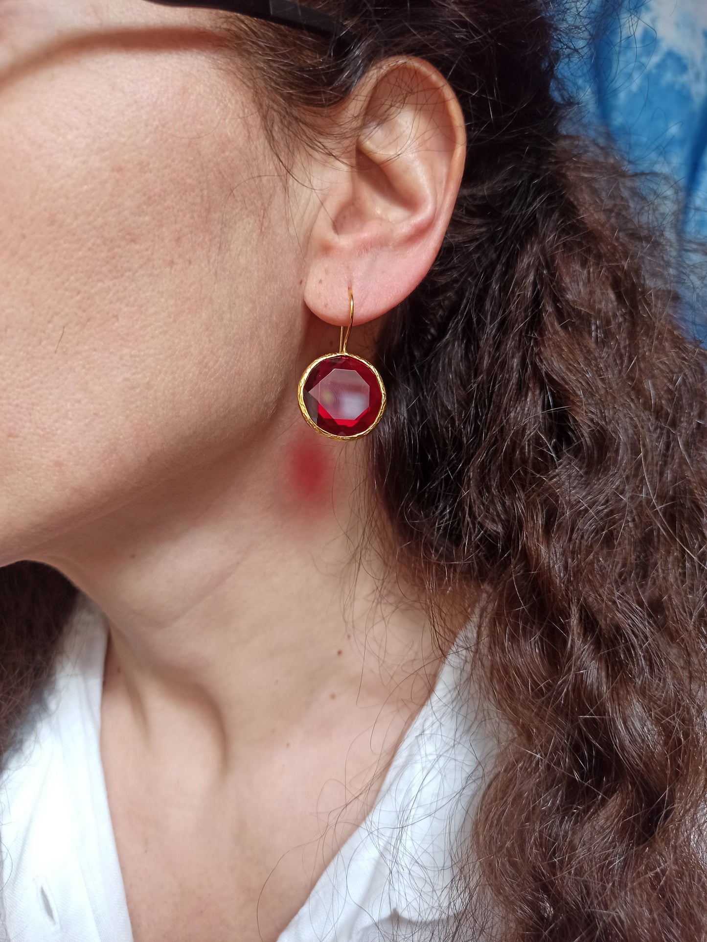Round red stone earrings