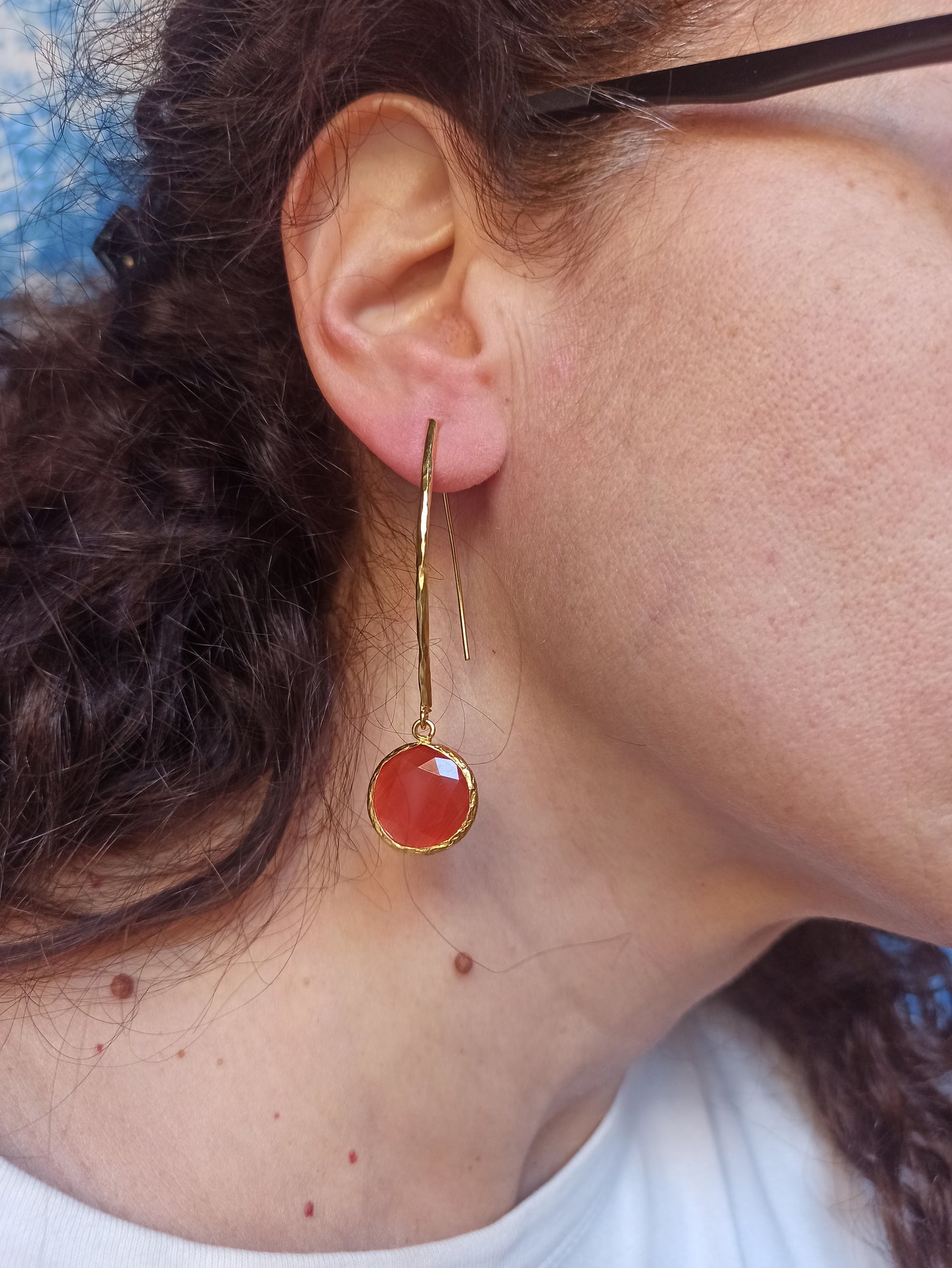 Lange orange Ohrringe