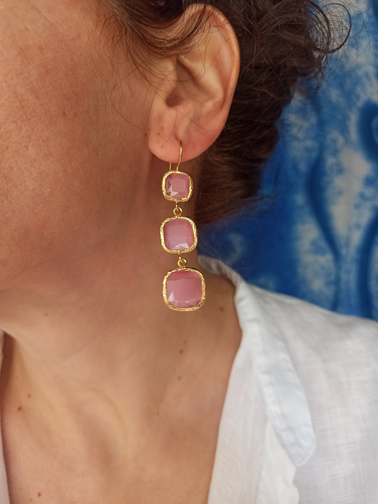 Orecchini 3 pietre rosa