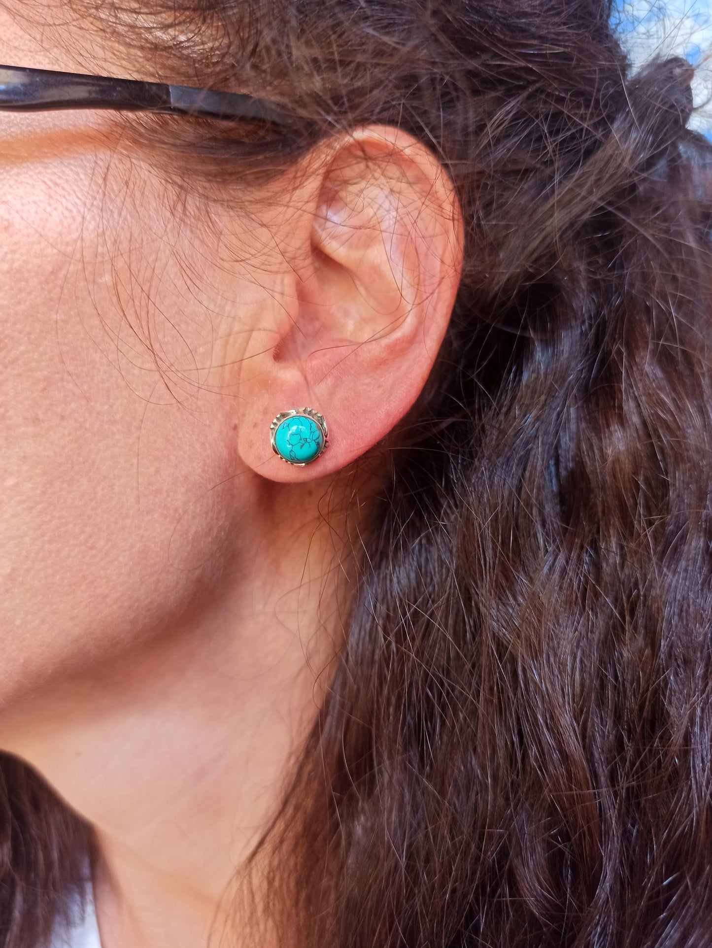 925 silver stud earrings with turquoise howlite