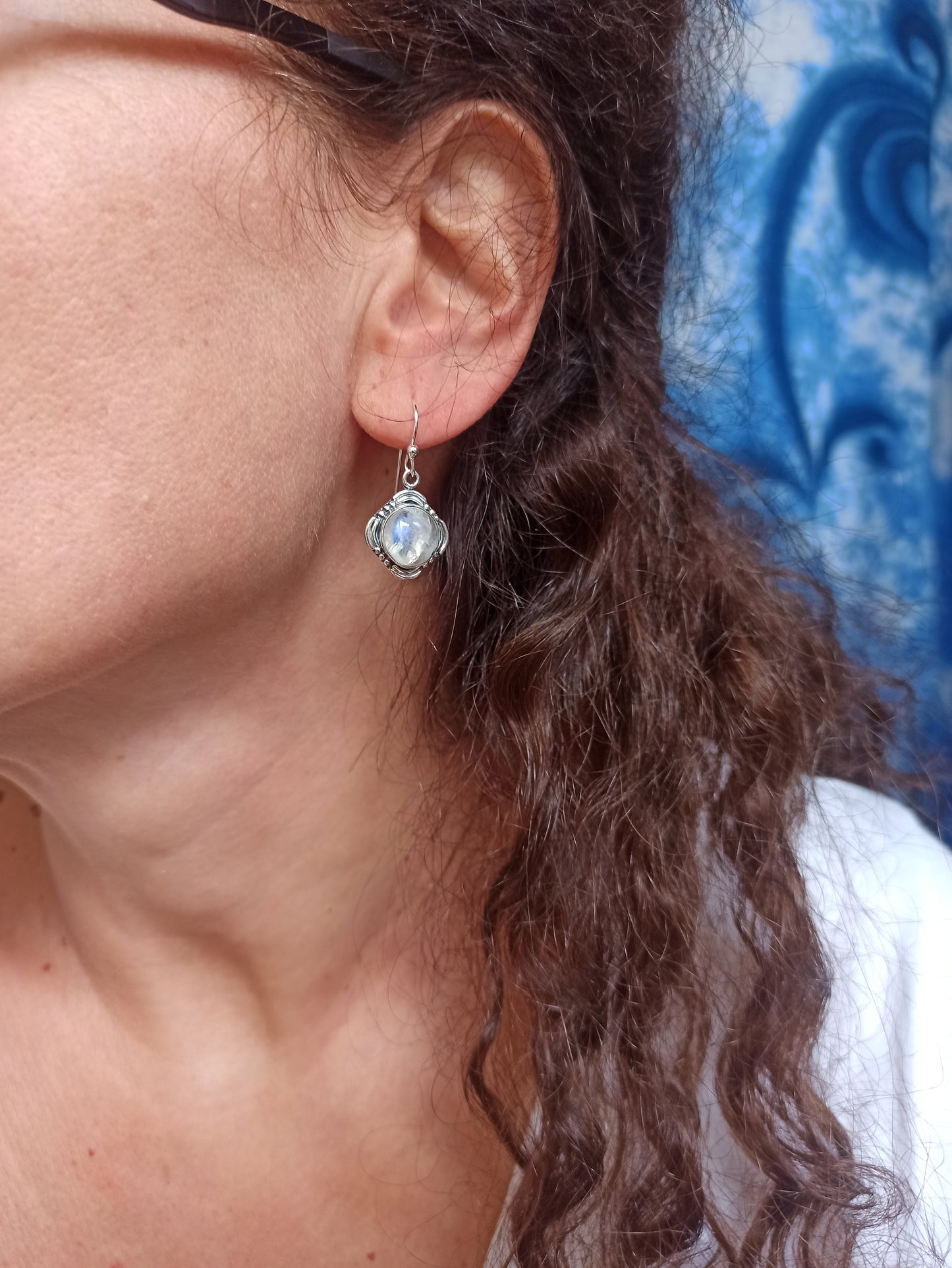 Regenbogen-Mondstein-Ohrringe aus 925er Silber