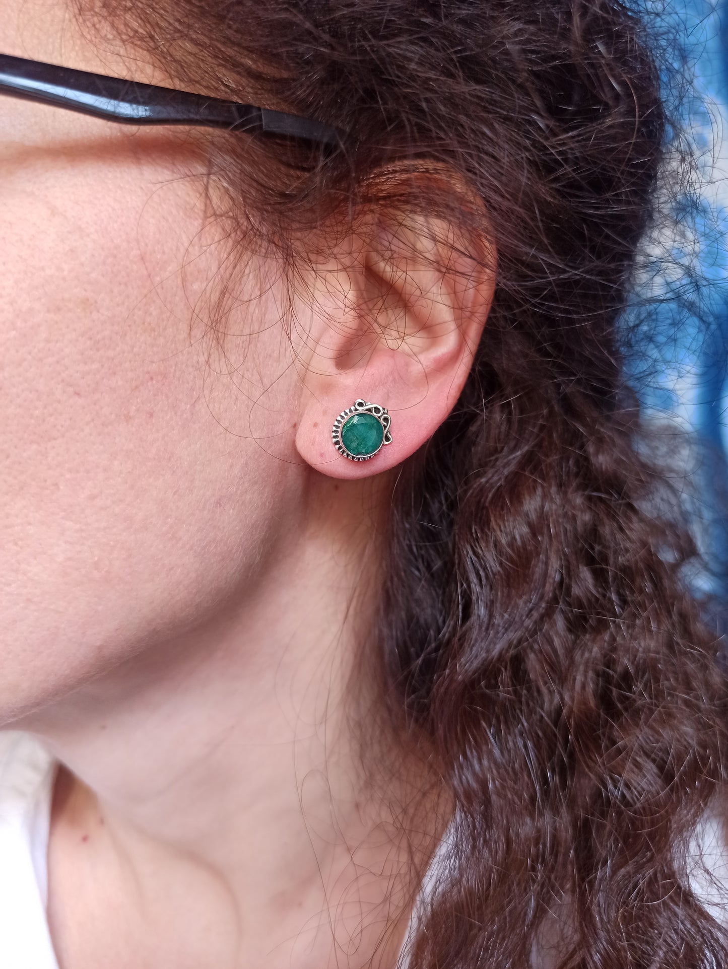 925 silver emerald root earlobe earrings