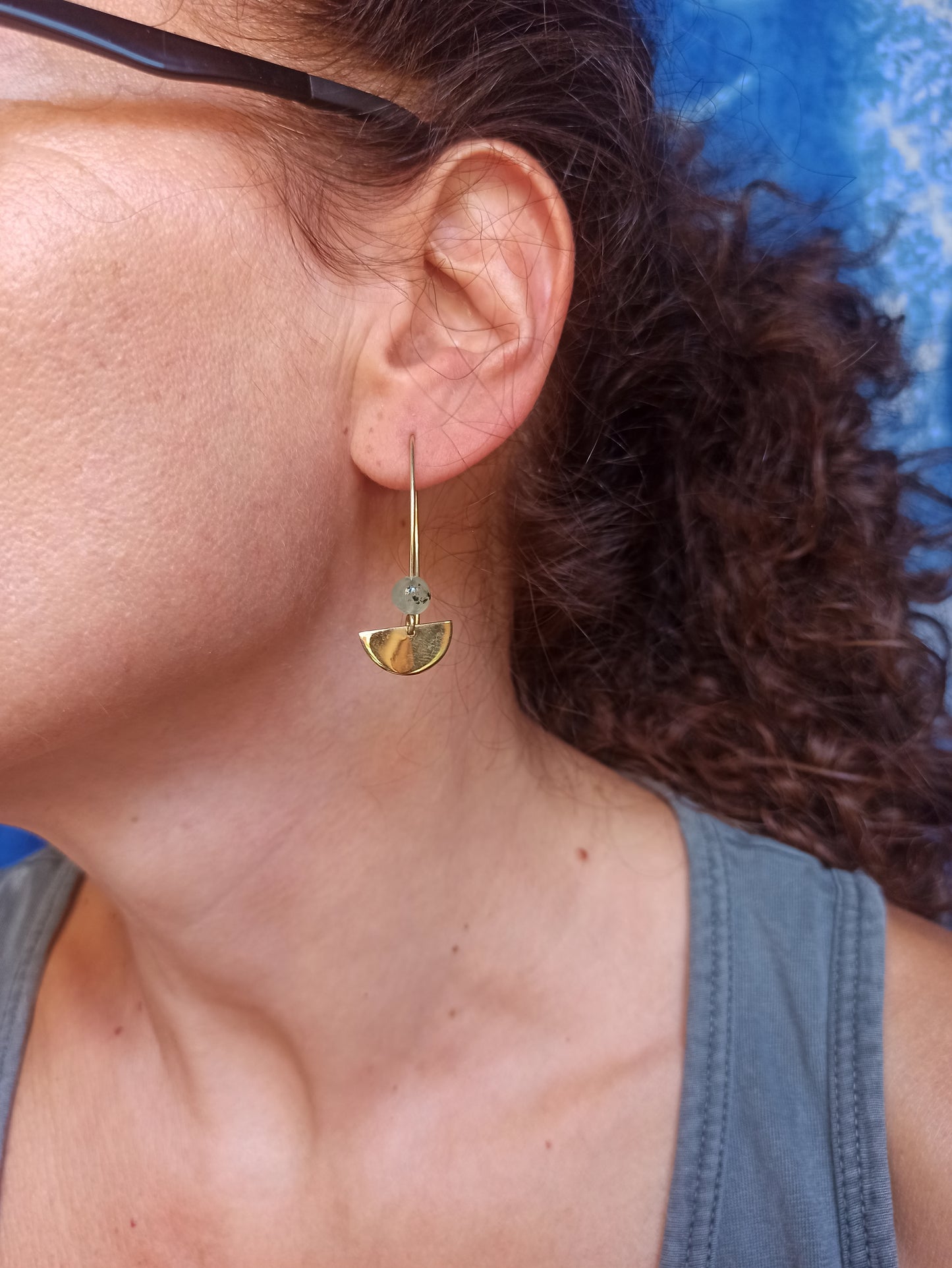 Orecchini boho dorato verde oliva