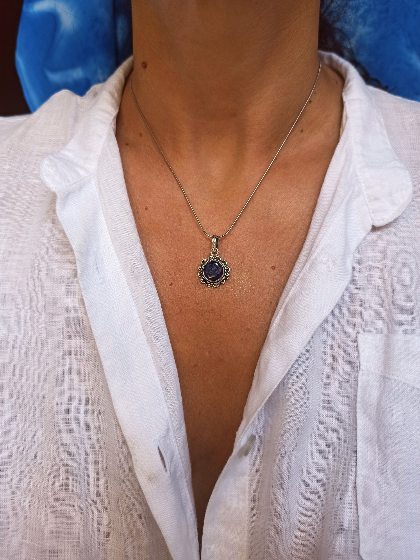 925 silver pendants with sapphire root F42