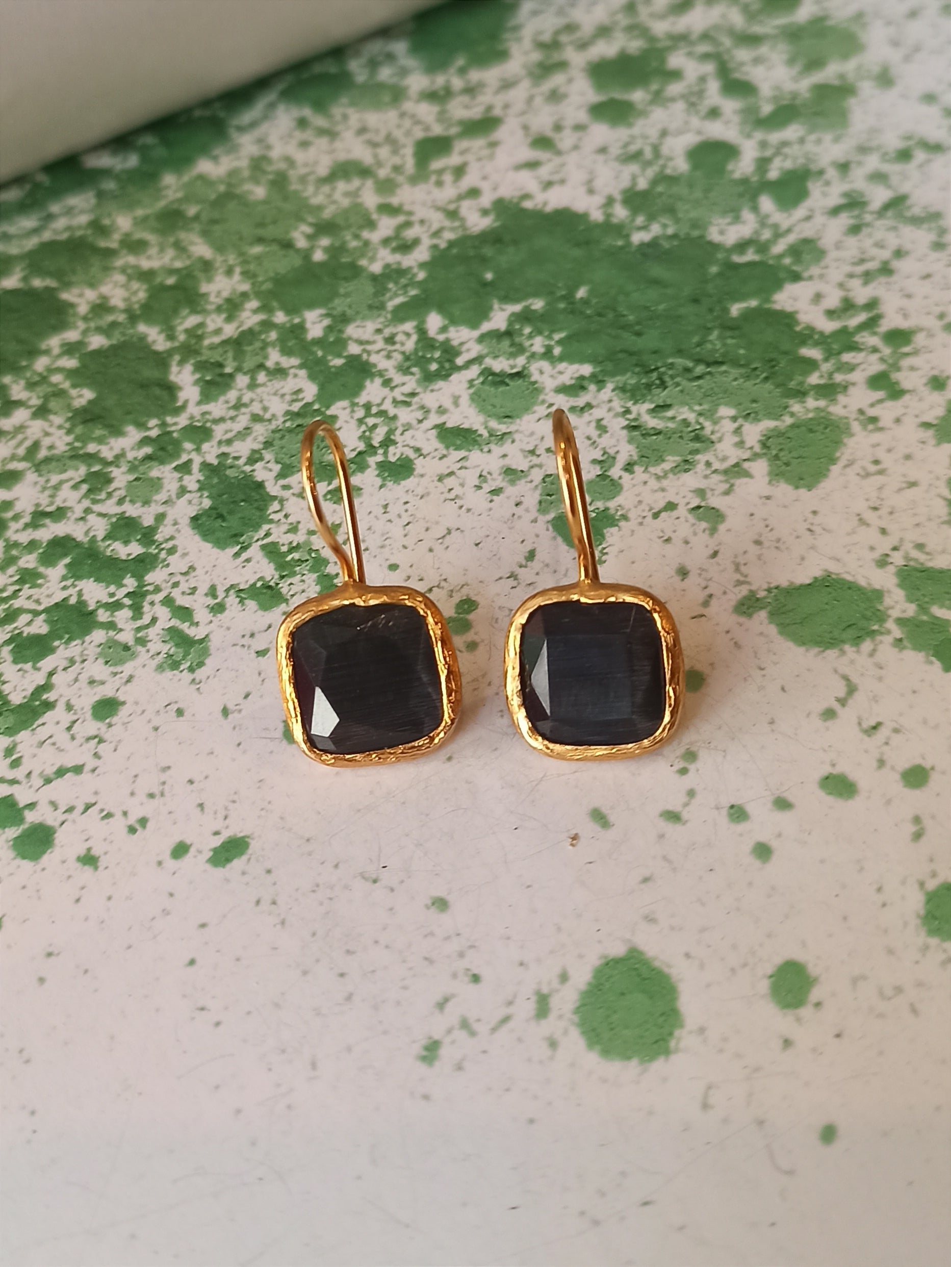 Orecchini In Oro Giallo 9kt Con Zirconia Cubica Nera Quadrata - Castone Martini 4 Griffe - 4