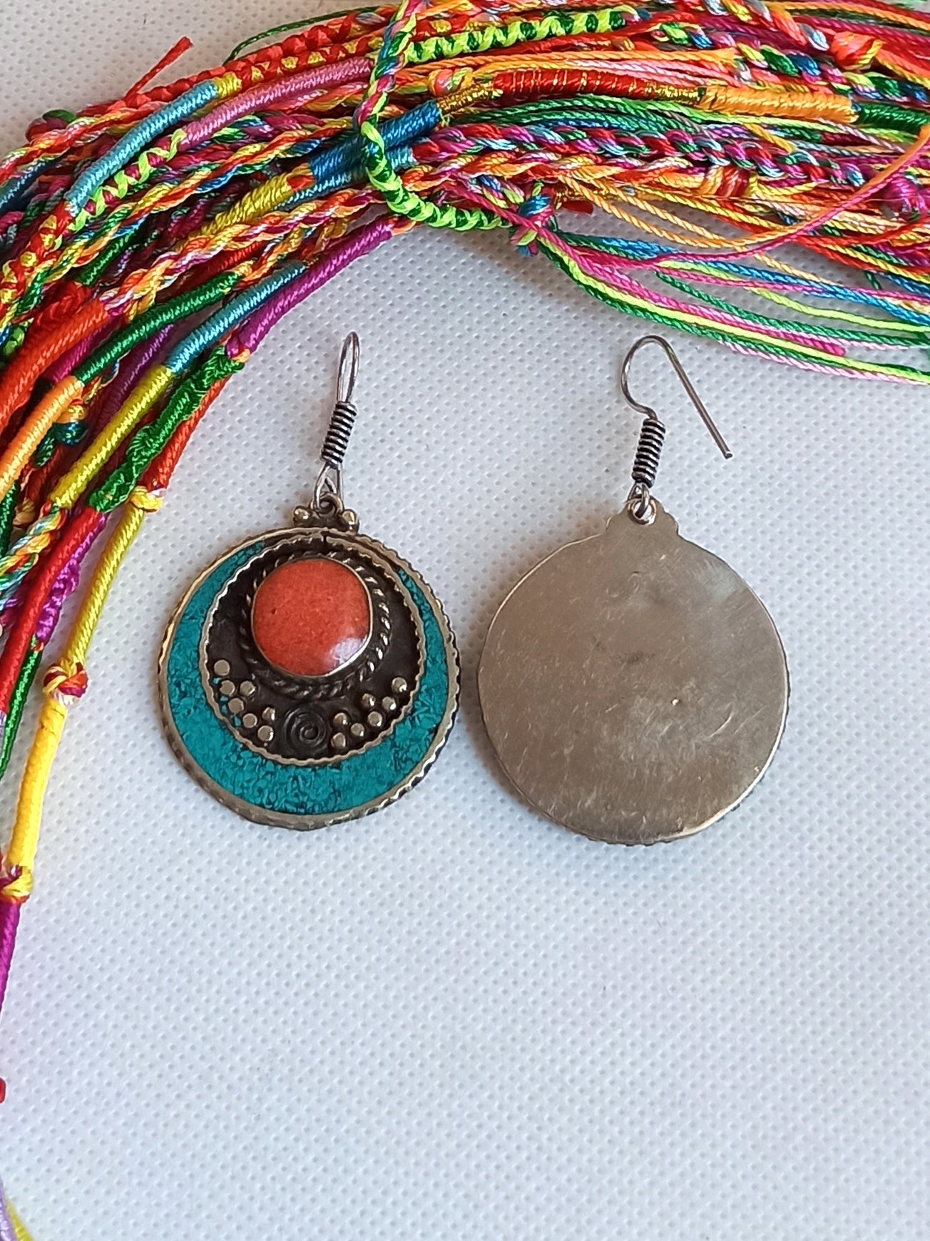 Orecchini nepalesi cerchi rosso e turchese vintage