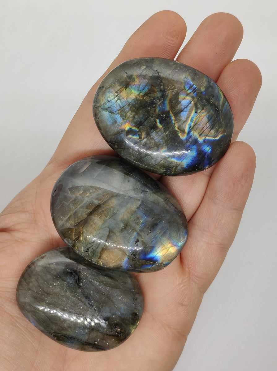 Labradorite burattata pietra dura minerale singola – UPANISAD