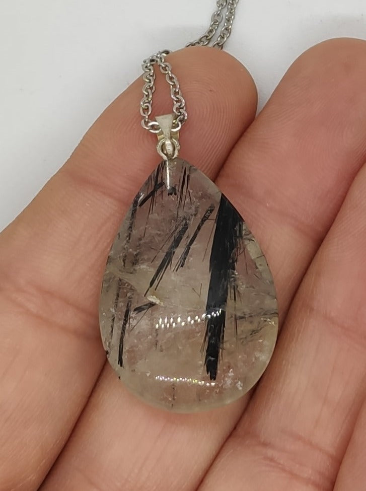 Turmalinierter Quarz-Hartstein-Tropfenanhänger