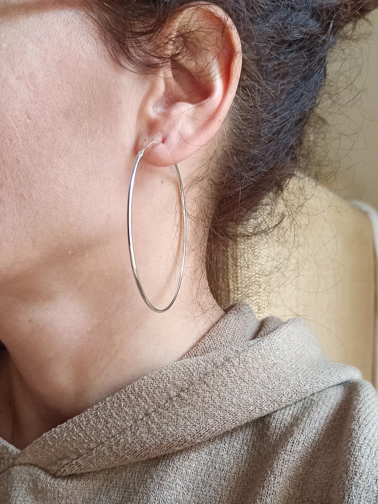 Thin Medium Hoop Earrings 925 Silver W10