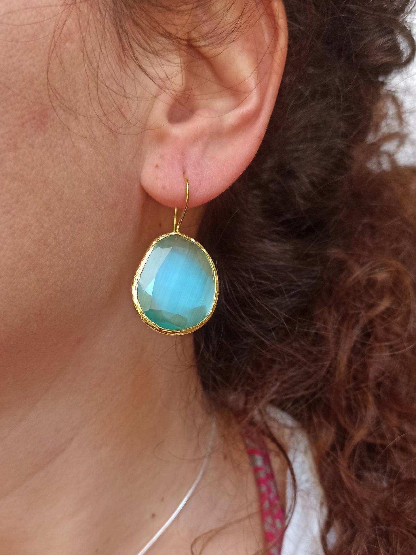 Orecchini pietra goccia celeste