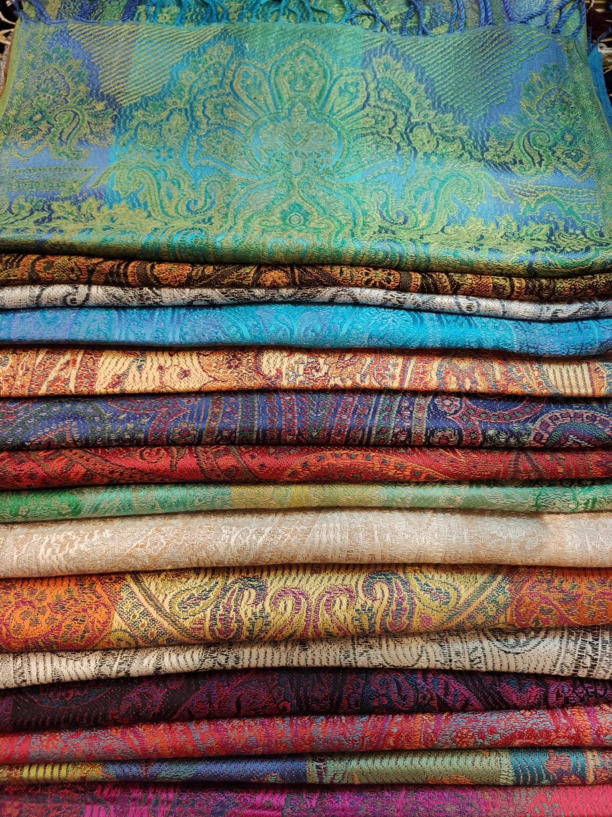 SILK SCARVES INDIA