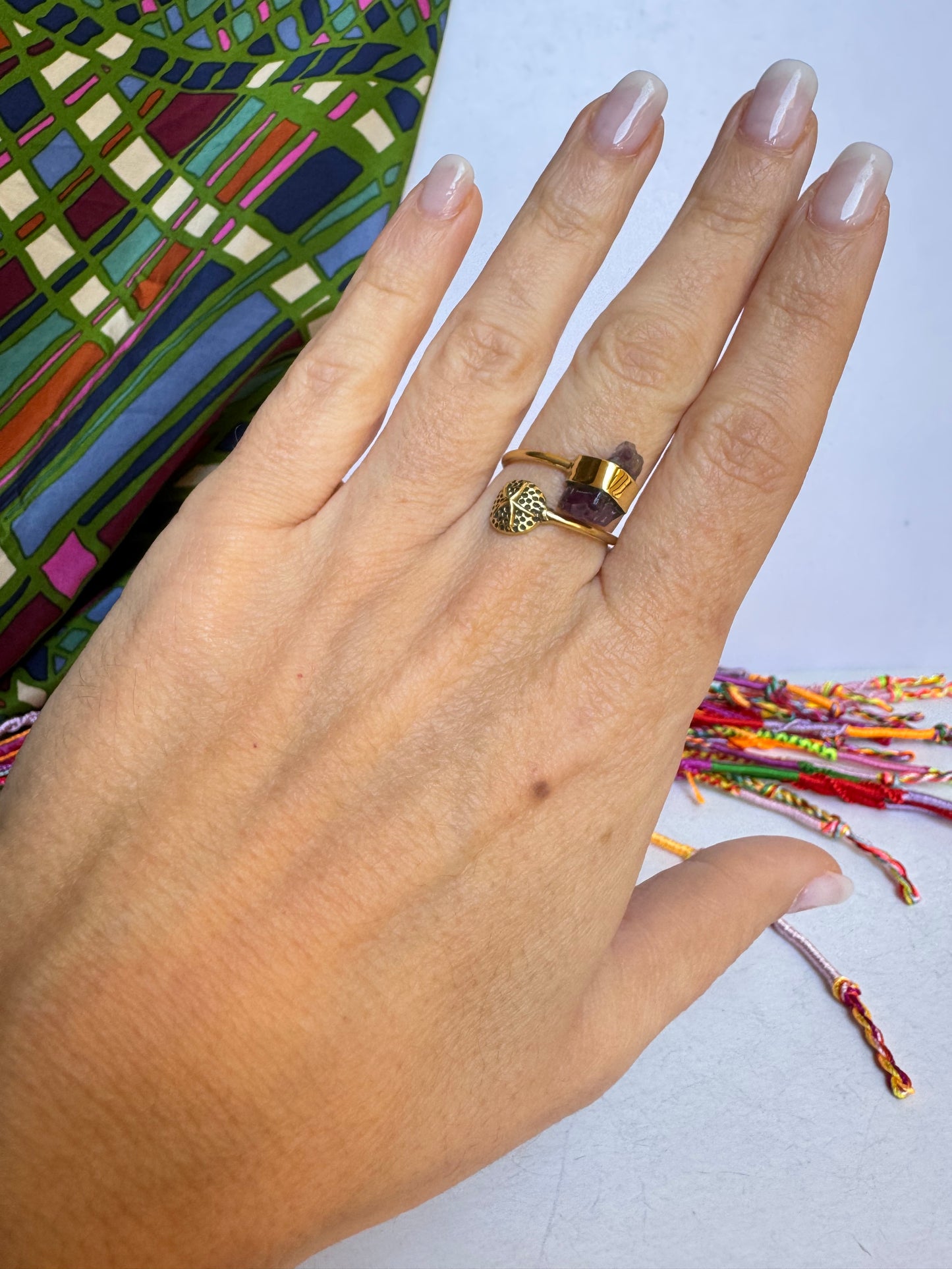 Anello boho dorato drusa viola